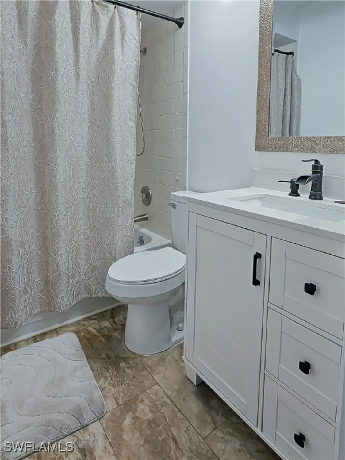 Property Slideshow image 20 of 50 | 14805 crooked pond ct, Fort Myers, FL, 33908