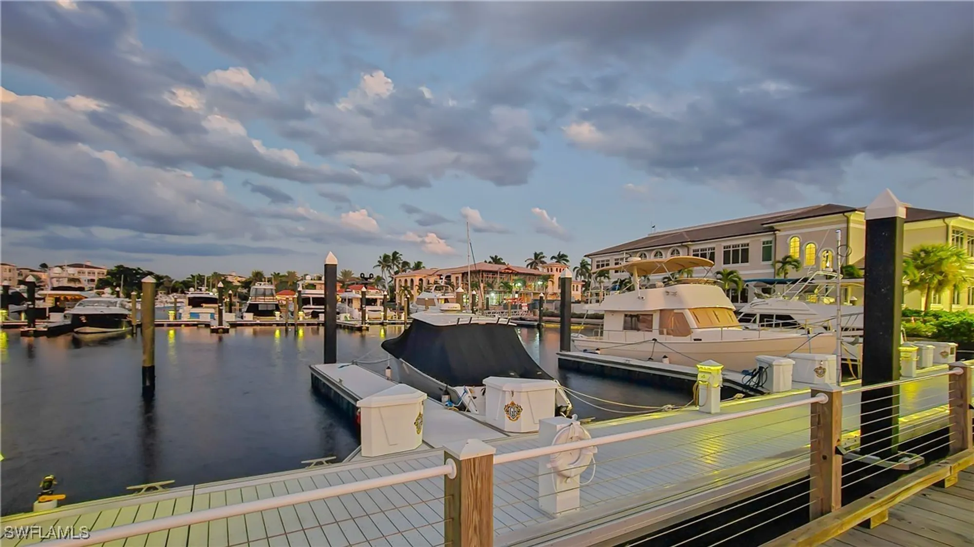 Property Slideshow image 31 of 50 | 14805 crooked pond ct, Fort Myers, FL, 33908