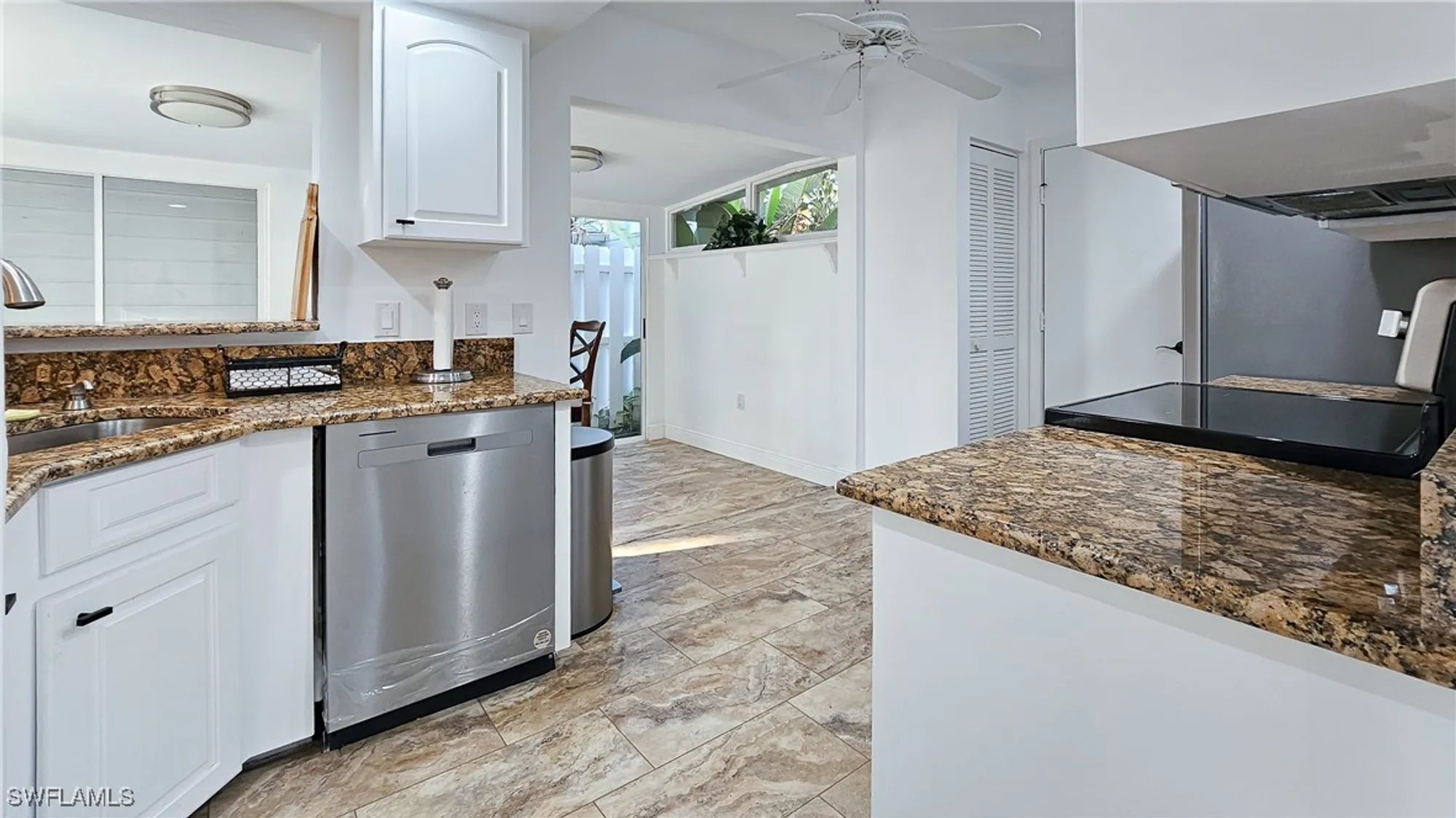 Property Slideshow image 32 of 50 | 14805 crooked pond ct, Fort Myers, FL, 33908