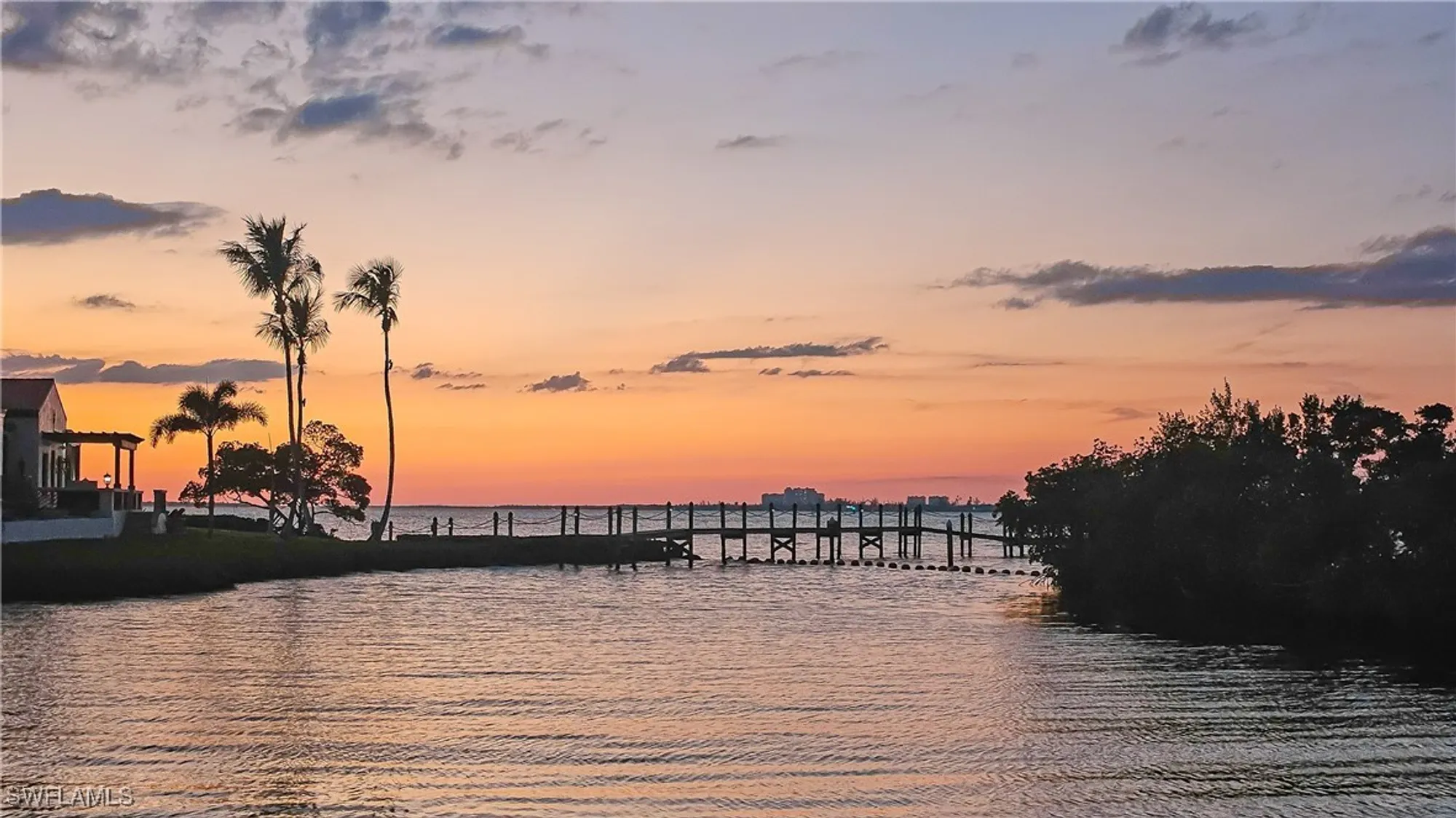 Property Slideshow image 8 of 50 | 14805 crooked pond ct, Fort Myers, FL, 33908