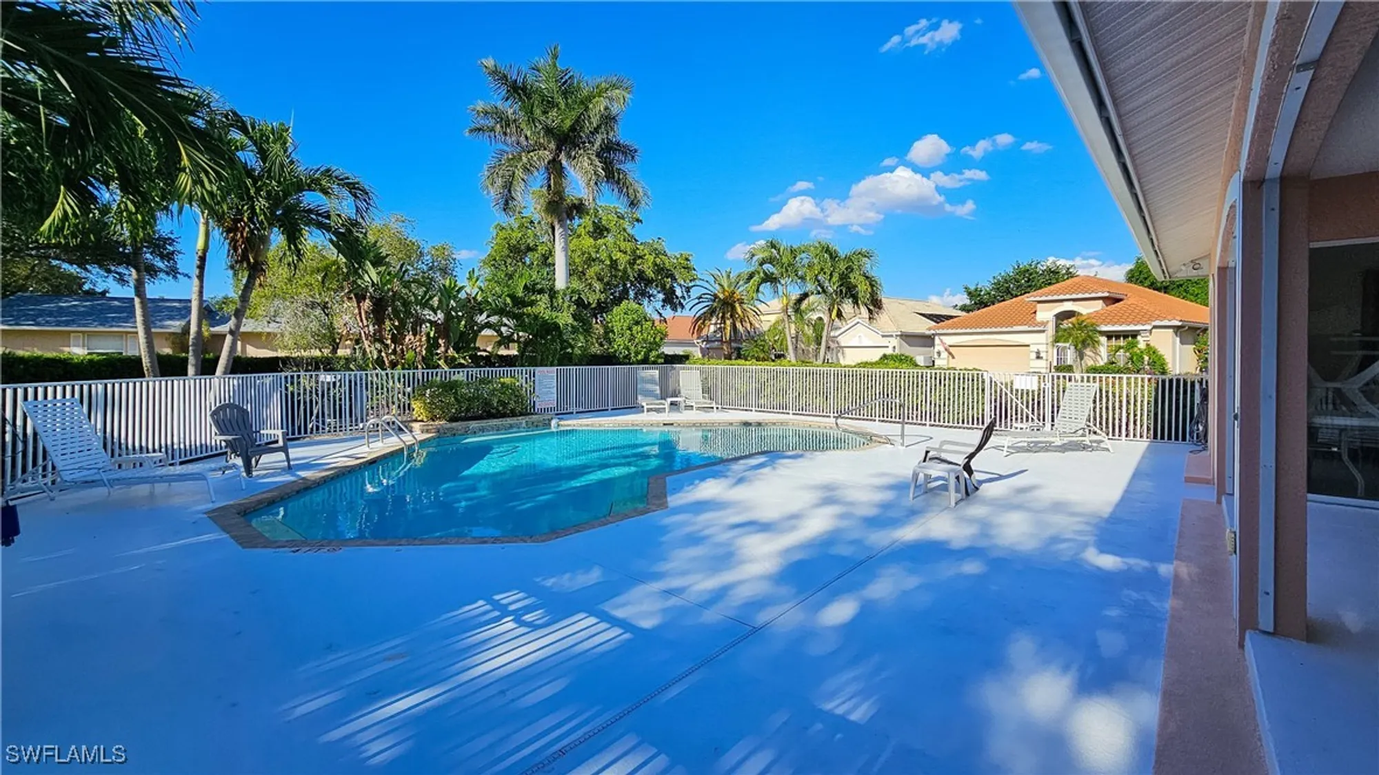 Property Slideshow image 9 of 50 | 14805 crooked pond ct, Fort Myers, FL, 33908