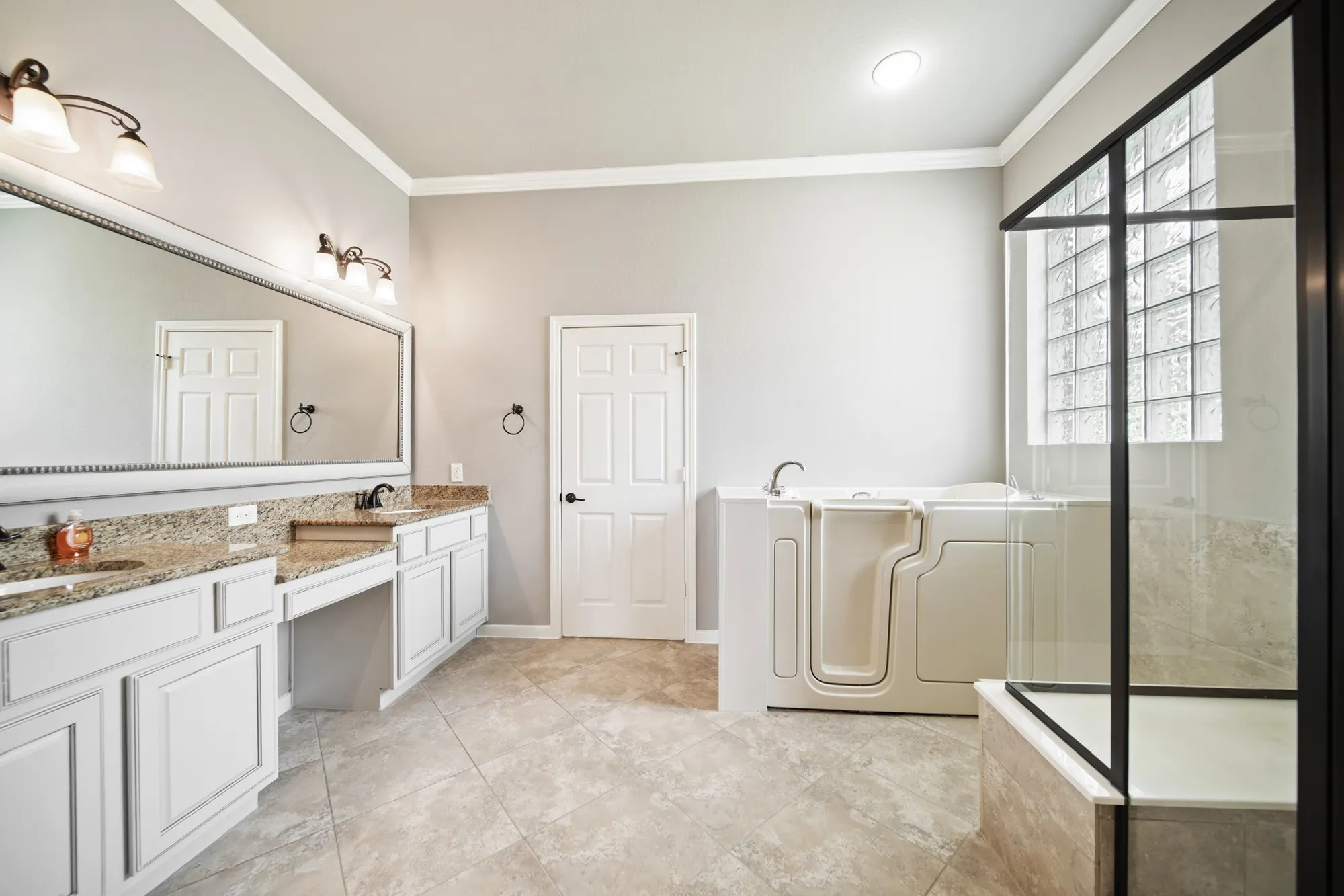 Property Slideshow image 19 of 33 | 2417 e tuschman, Pearland, TX, 77581