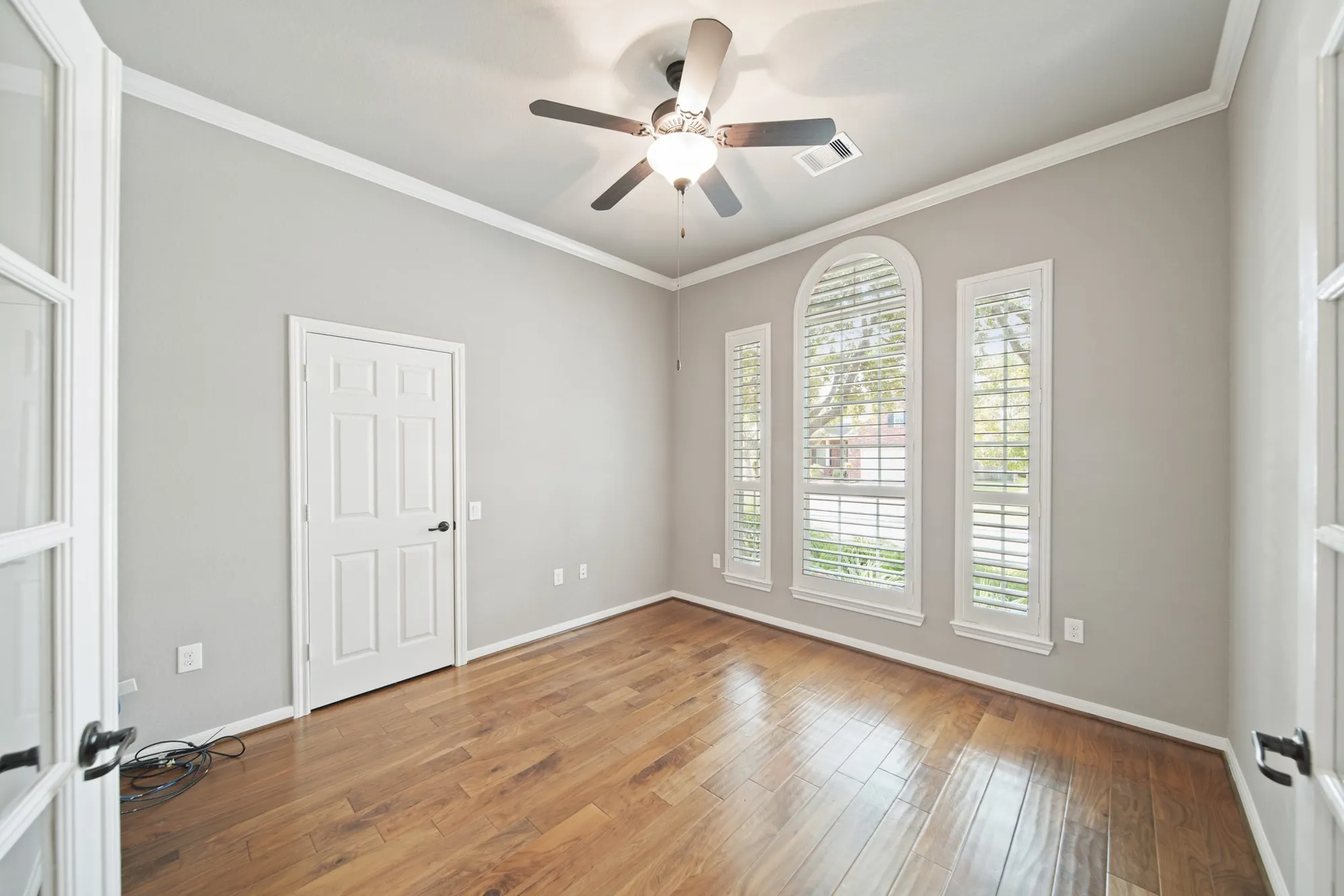 Property Slideshow image 6 of 33 | 2417 e tuschman, Pearland, TX, 77581