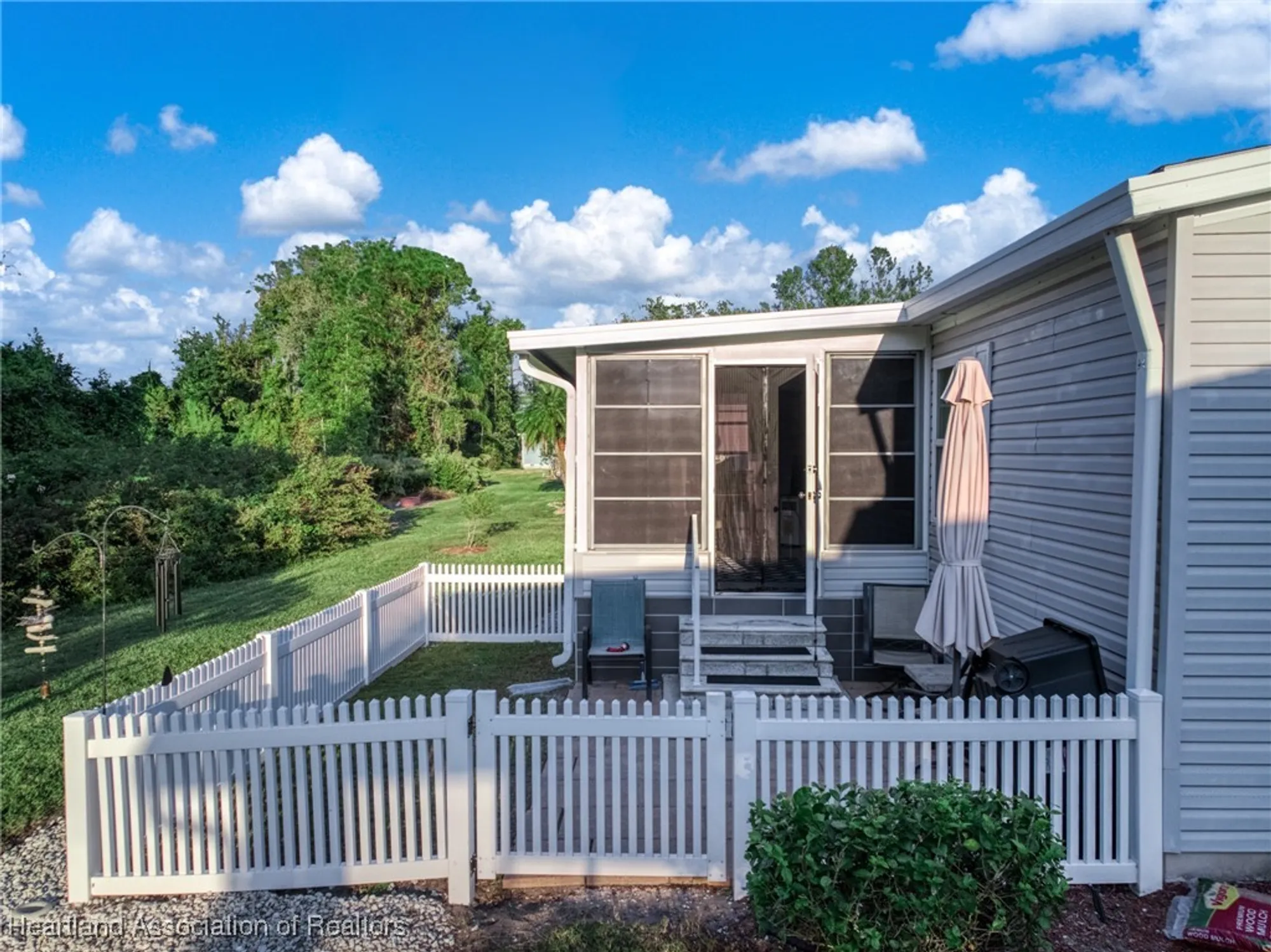 Property Slideshow image 35 of 47 | 2716 e waterview dr, Avon Park, FL, 33825