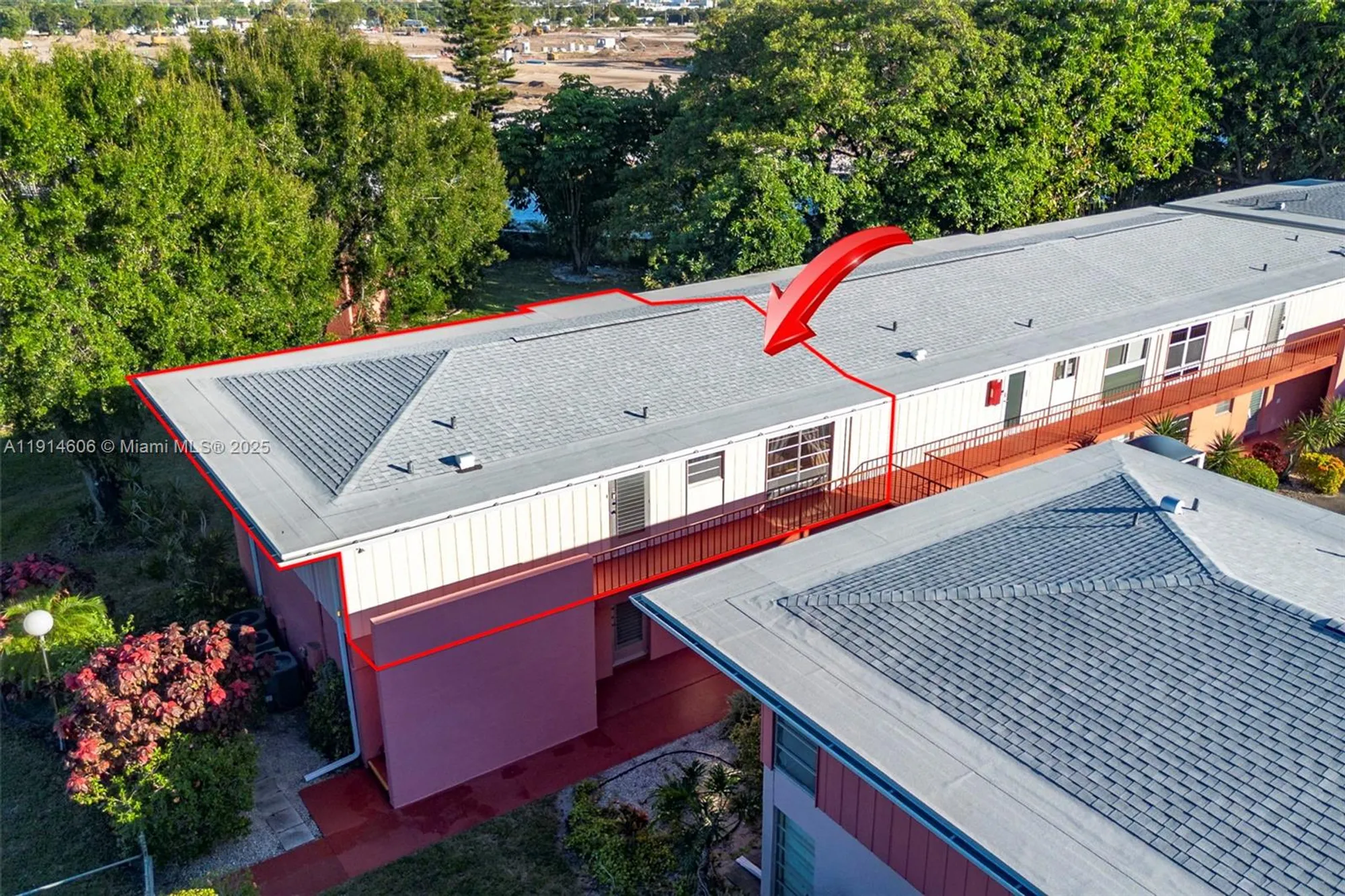 Property Slideshow image 18 of 53 | 18 golfs edge d, West Palm Beach, FL, 33417