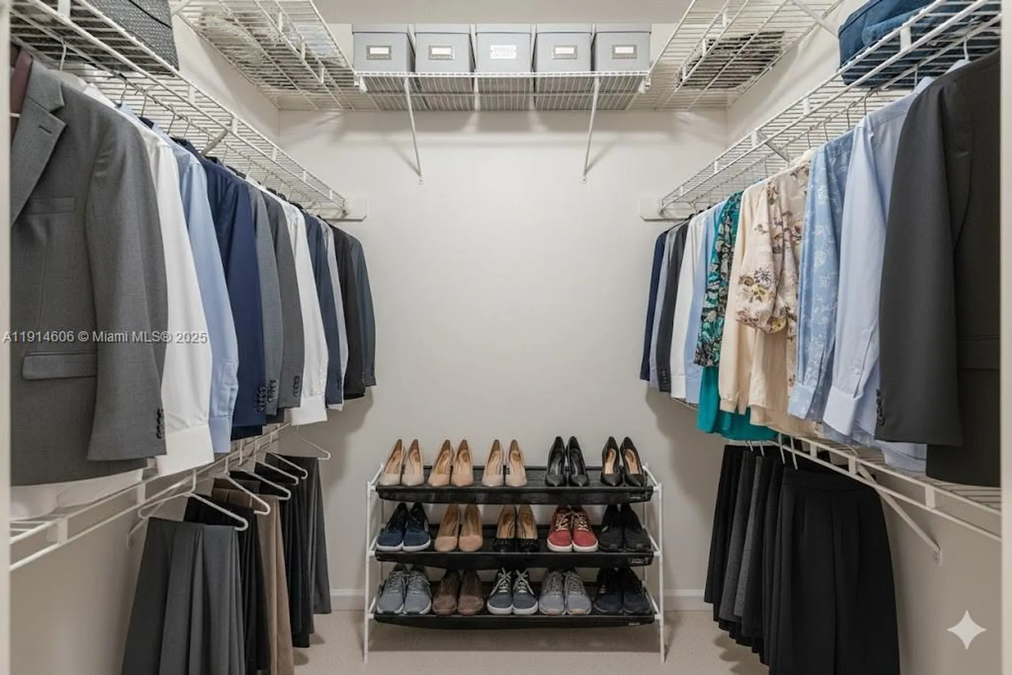 Property Slideshow image 11 of 53 | 18 golfs edge d, West Palm Beach, FL, 33417