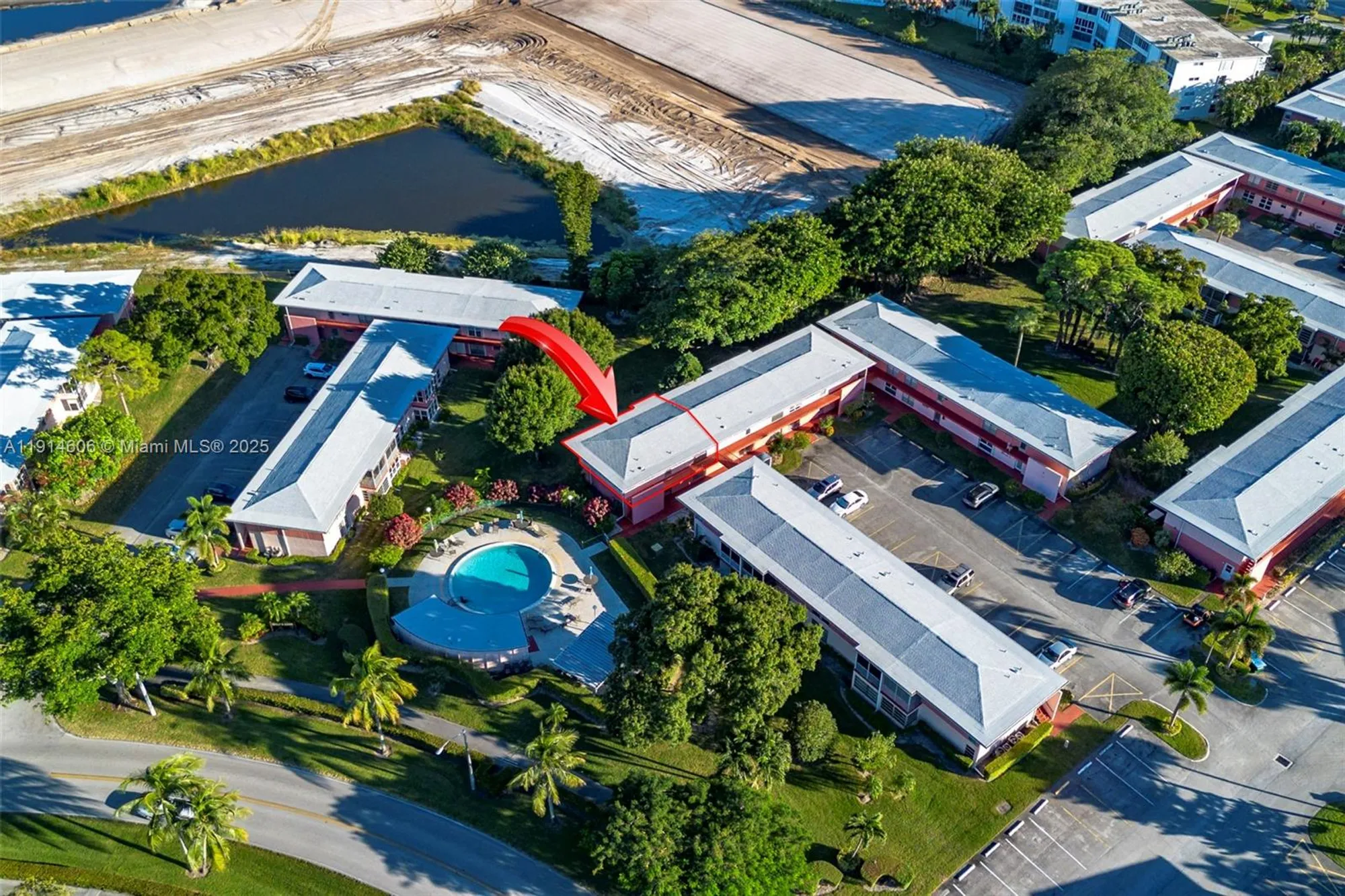 Property Slideshow image 43 of 53 | 18 golfs edge d, West Palm Beach, FL, 33417