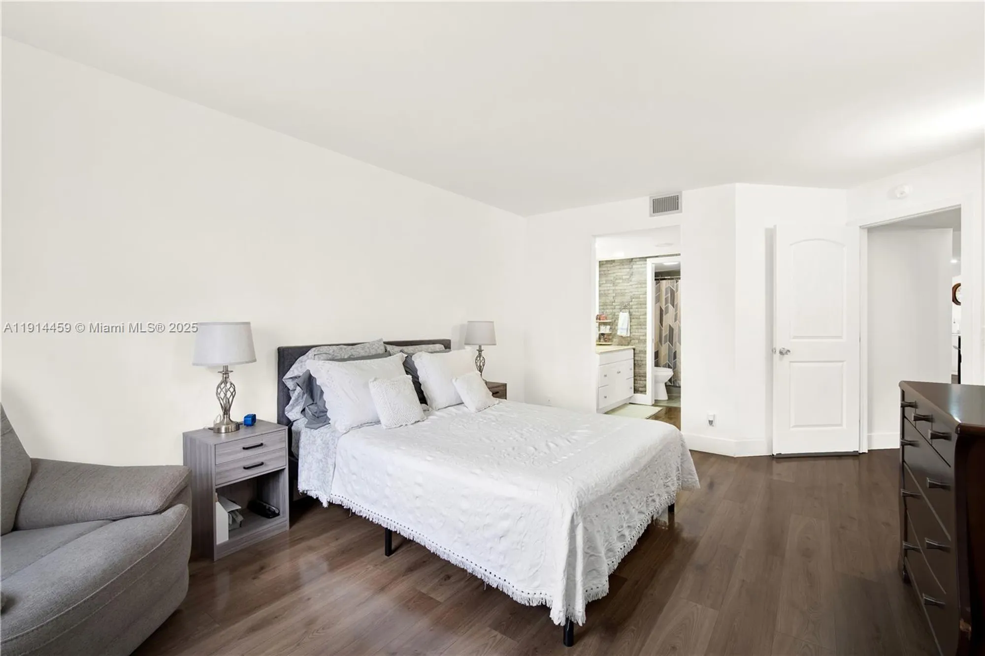 Property Slideshow image 17 of 41 | 1100 sw 130th ave h112, Pembroke Pines, FL, 33027