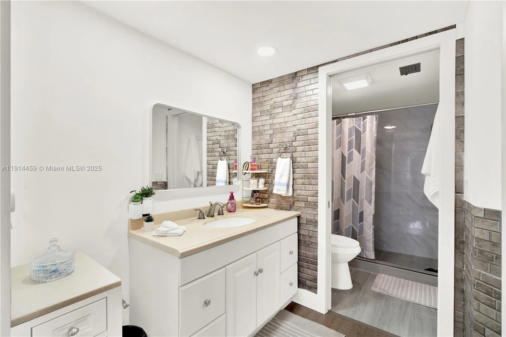Property Slideshow image 18 of 41 | 1100 sw 130th ave h112, Pembroke Pines, FL, 33027