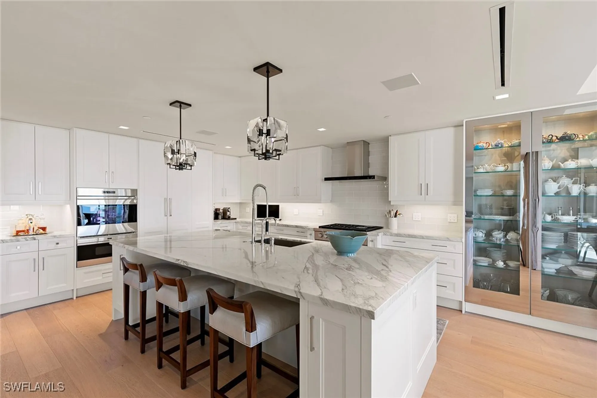 Property Slideshow image 18 of 50 | 6897 grenadier blvd 902, Naples, FL, 34108
