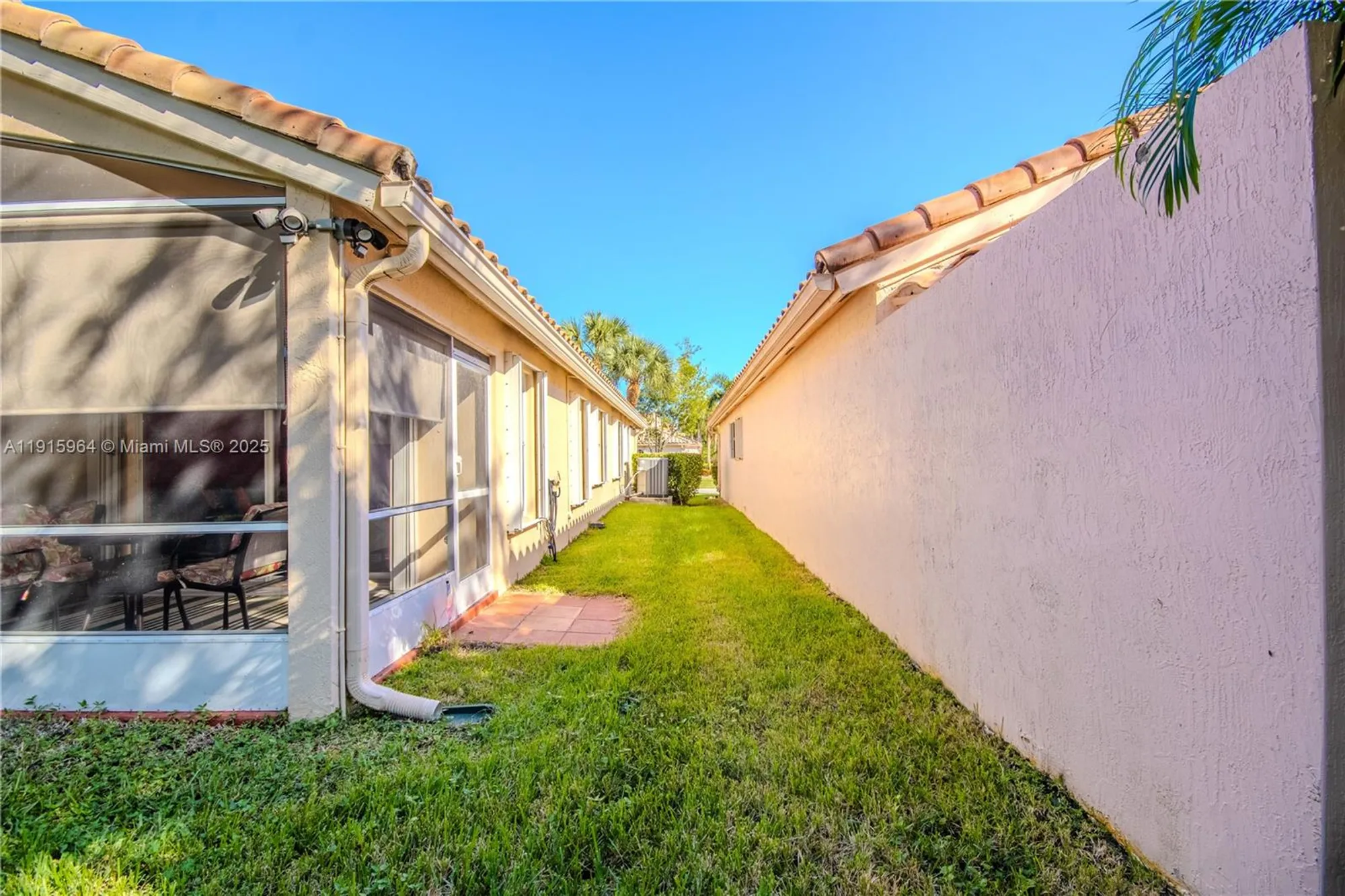 Property Slideshow image 8 of 39 | 11557 bristol wood ave, Boynton Beach, FL, 33437