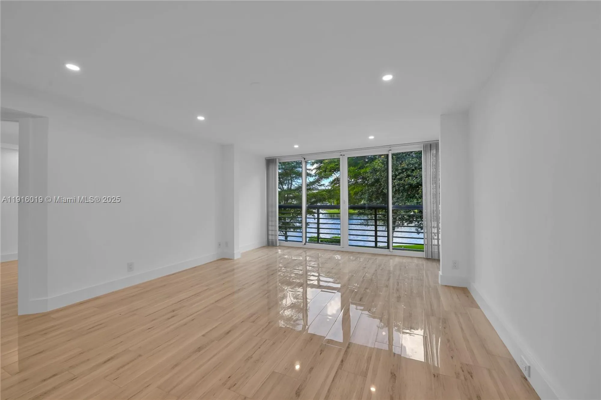 Property Slideshow image 14 of 41 | 1703 andros isle g2, Coconut Creek, FL, 33066