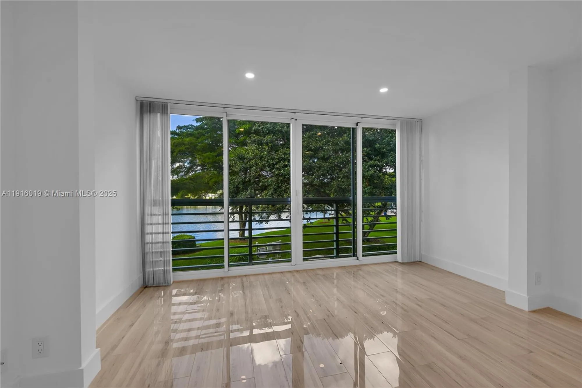 Property Slideshow image 24 of 41 | 1703 andros isle g2, Coconut Creek, FL, 33066