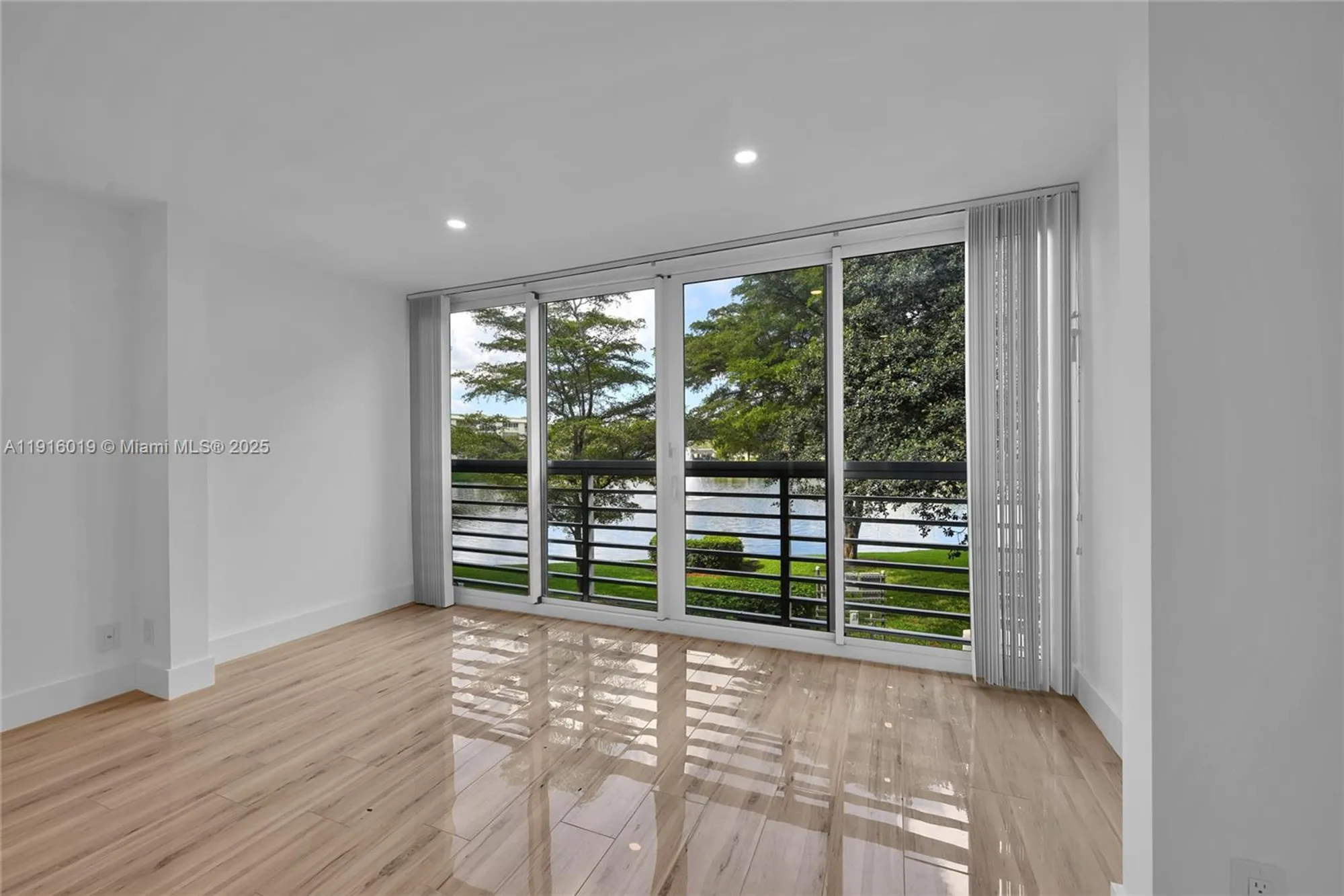 Property Slideshow image 25 of 41 | 1703 andros isle g2, Coconut Creek, FL, 33066