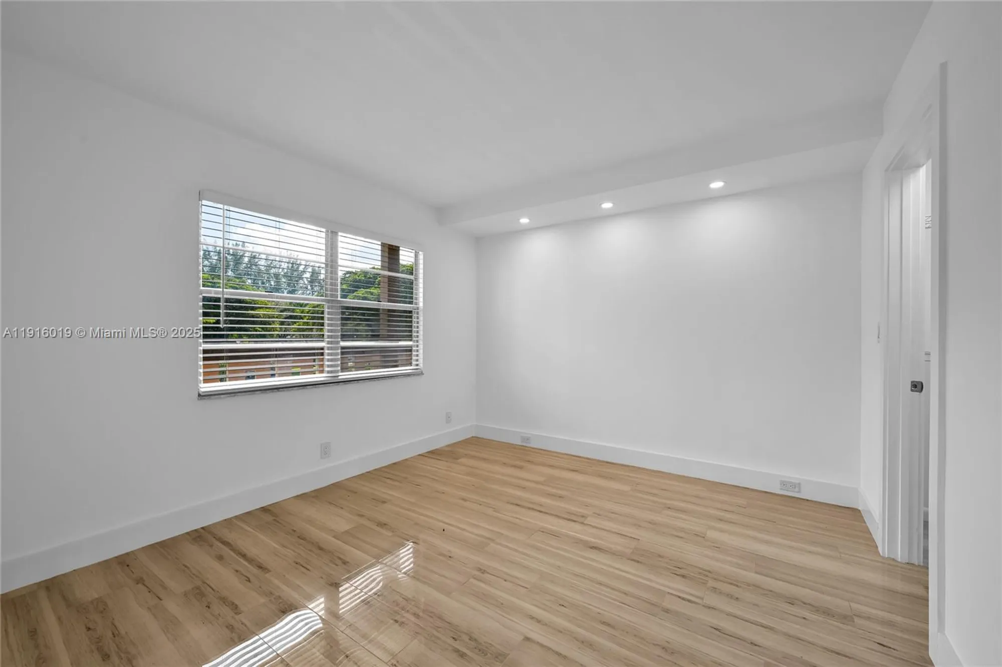 Property Slideshow image 37 of 41 | 1703 andros isle g2, Coconut Creek, FL, 33066