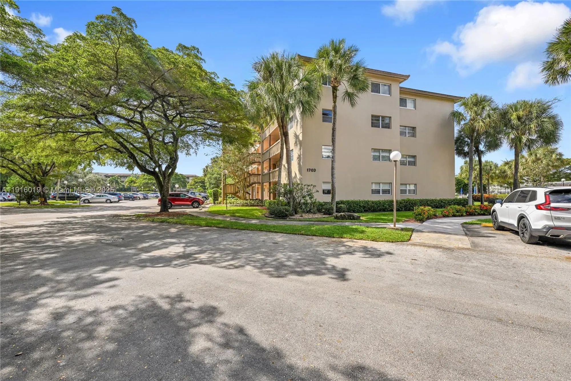 Property Slideshow image 4 of 41 | 1703 andros isle g2, Coconut Creek, FL, 33066