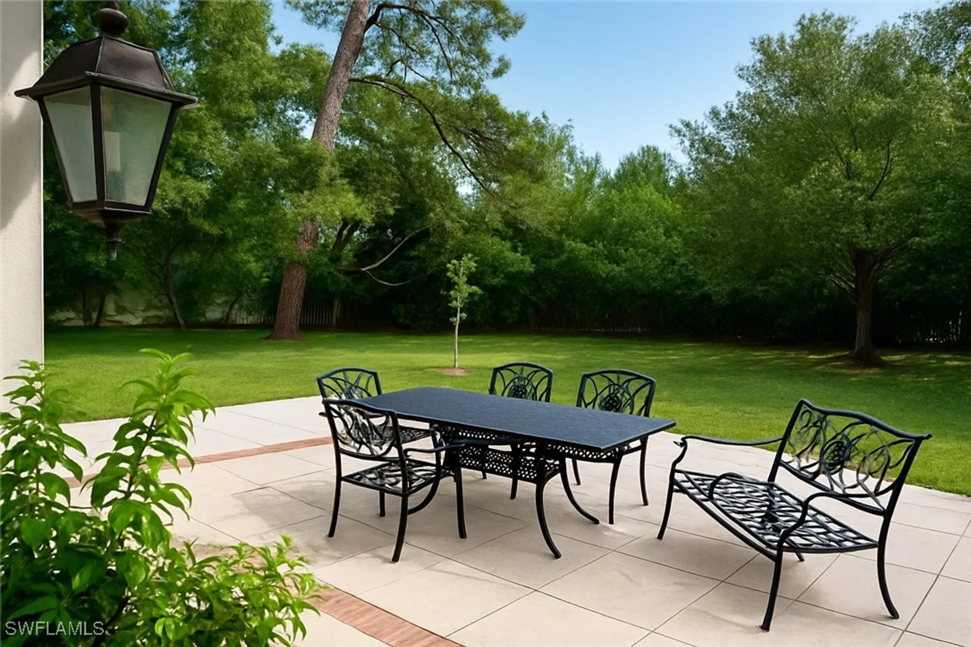 Property Slideshow image 9 of 14 | 626 rudder rd, Naples, FL, 34102