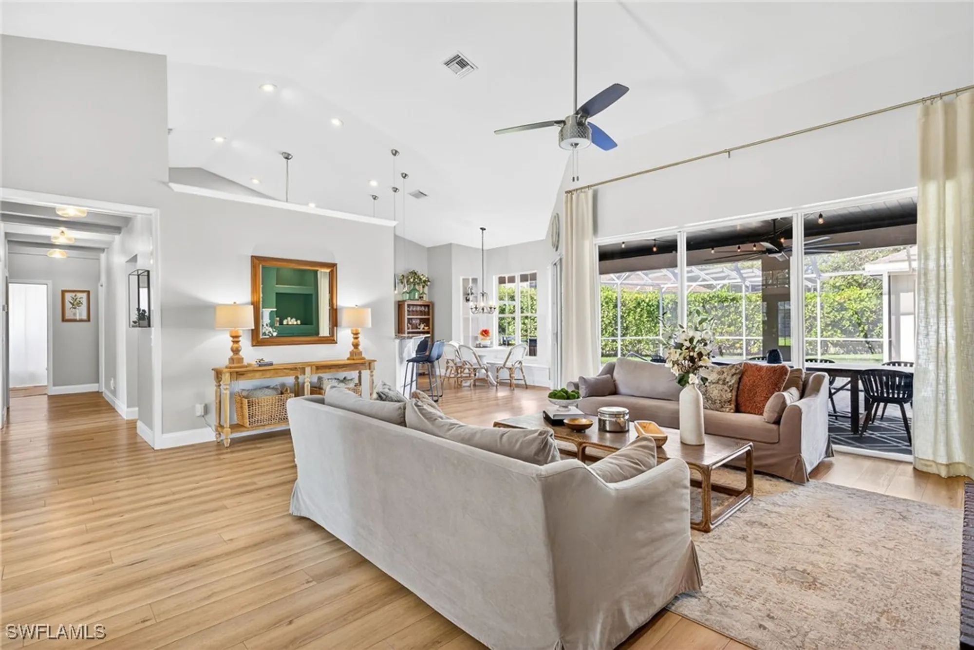 Property Slideshow image 10 of 33 | 263 silverado dr, Naples, FL, 34119