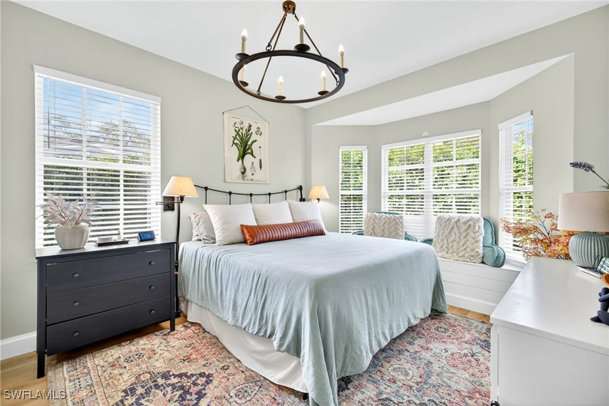 Property Slideshow image 25 of 33 | 263 silverado dr, Naples, FL, 34119