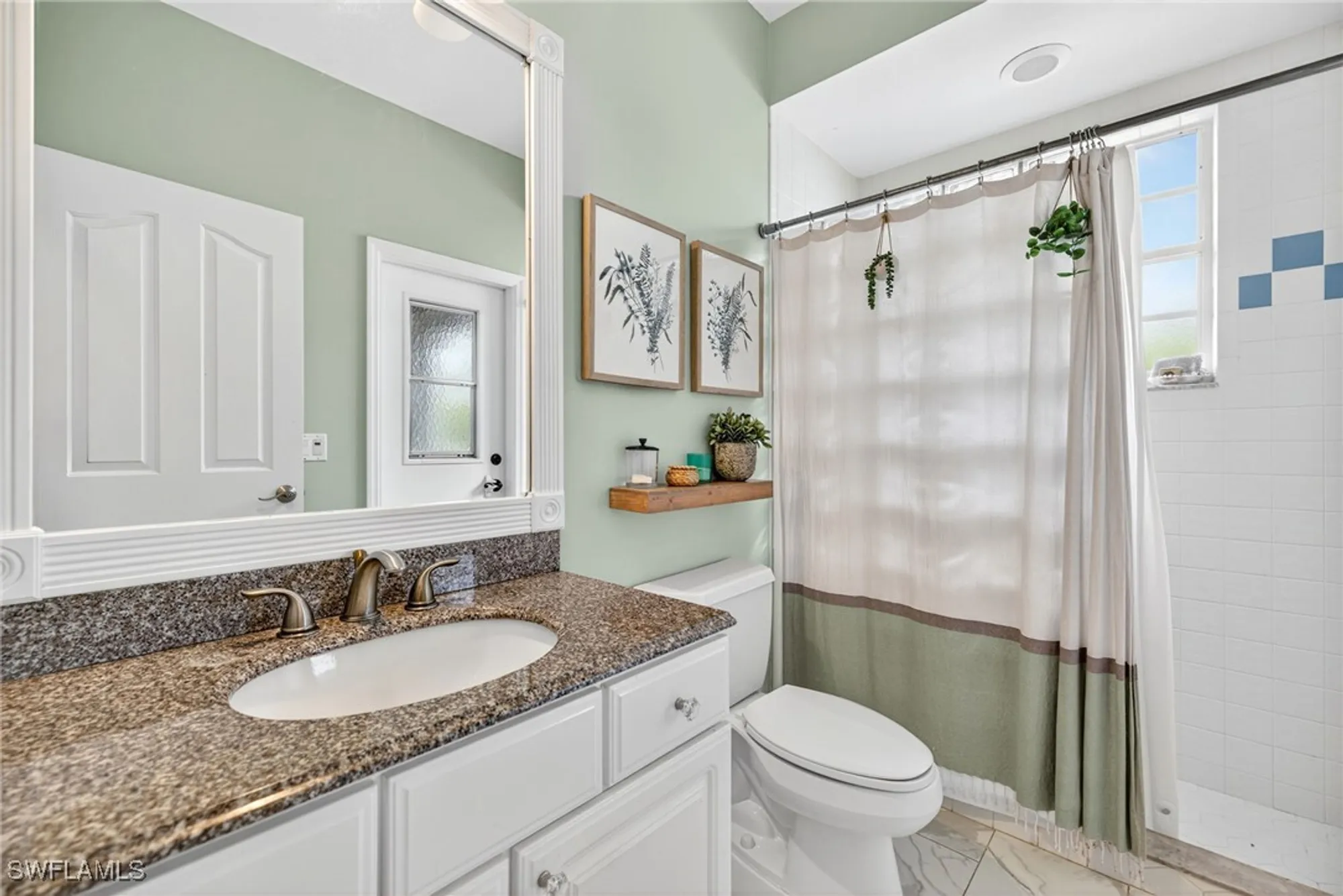 Property Slideshow image 26 of 33 | 263 silverado dr, Naples, FL, 34119