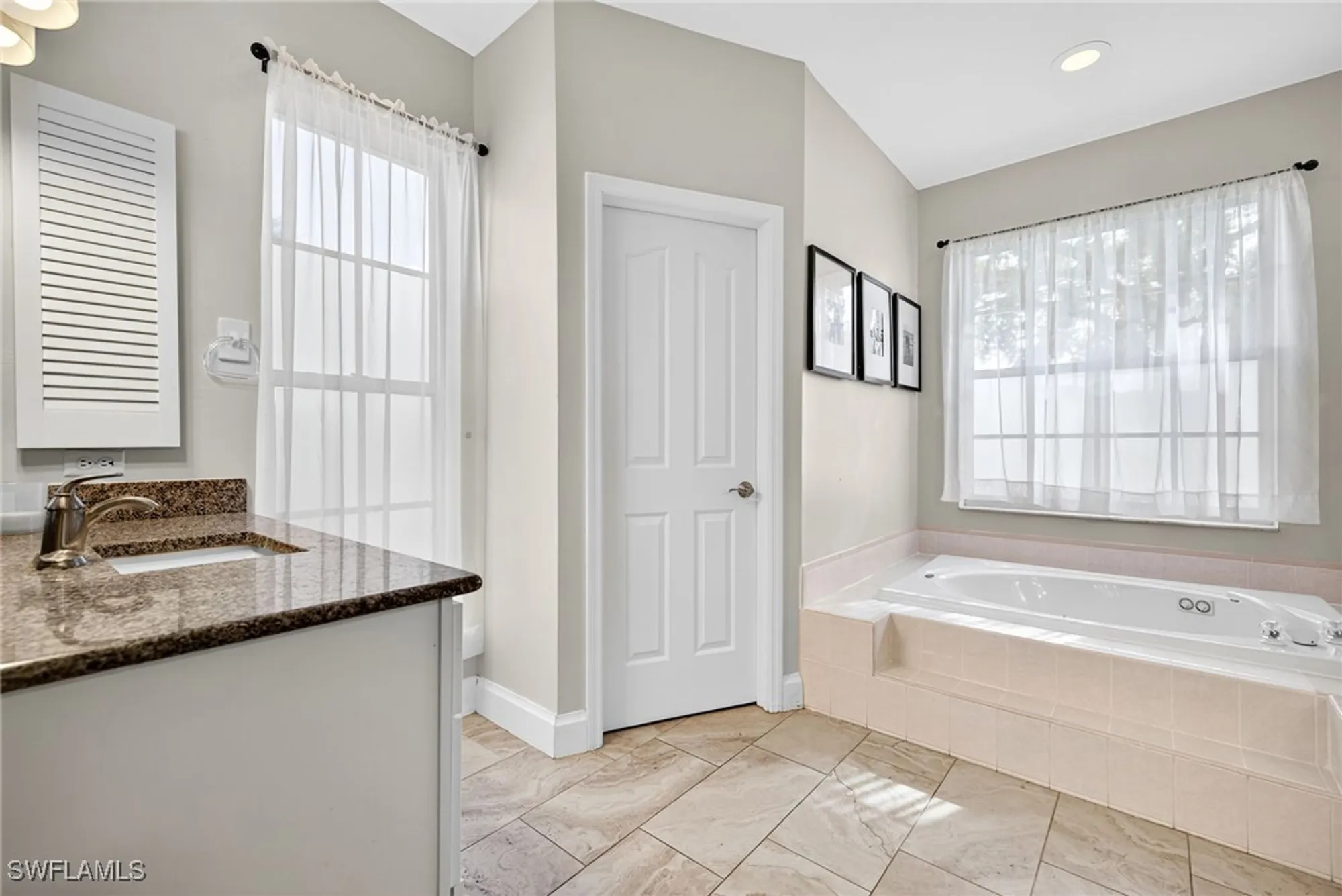 Property Slideshow image 20 of 33 | 263 silverado dr, Naples, FL, 34119