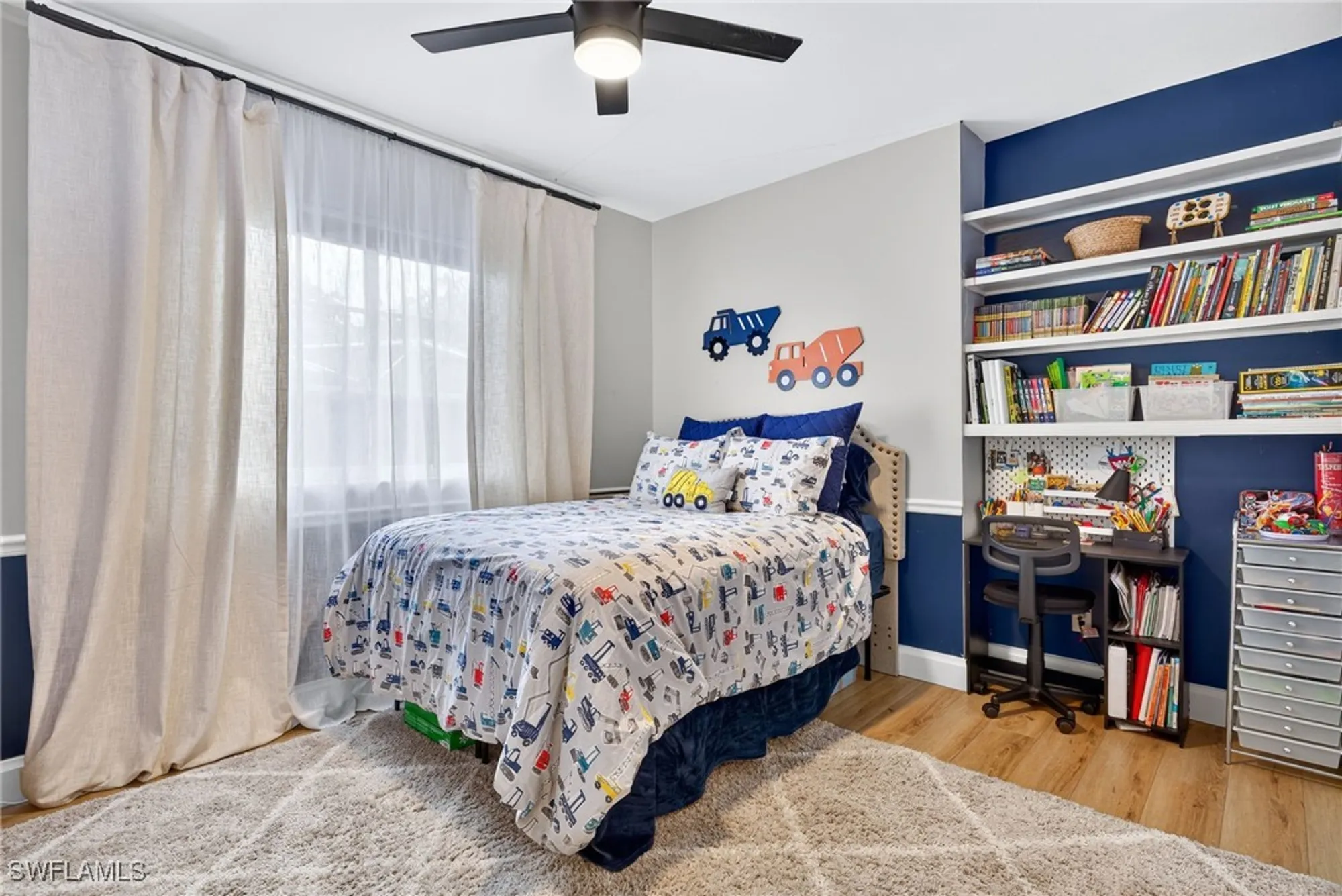 Property Slideshow image 23 of 33 | 263 silverado dr, Naples, FL, 34119