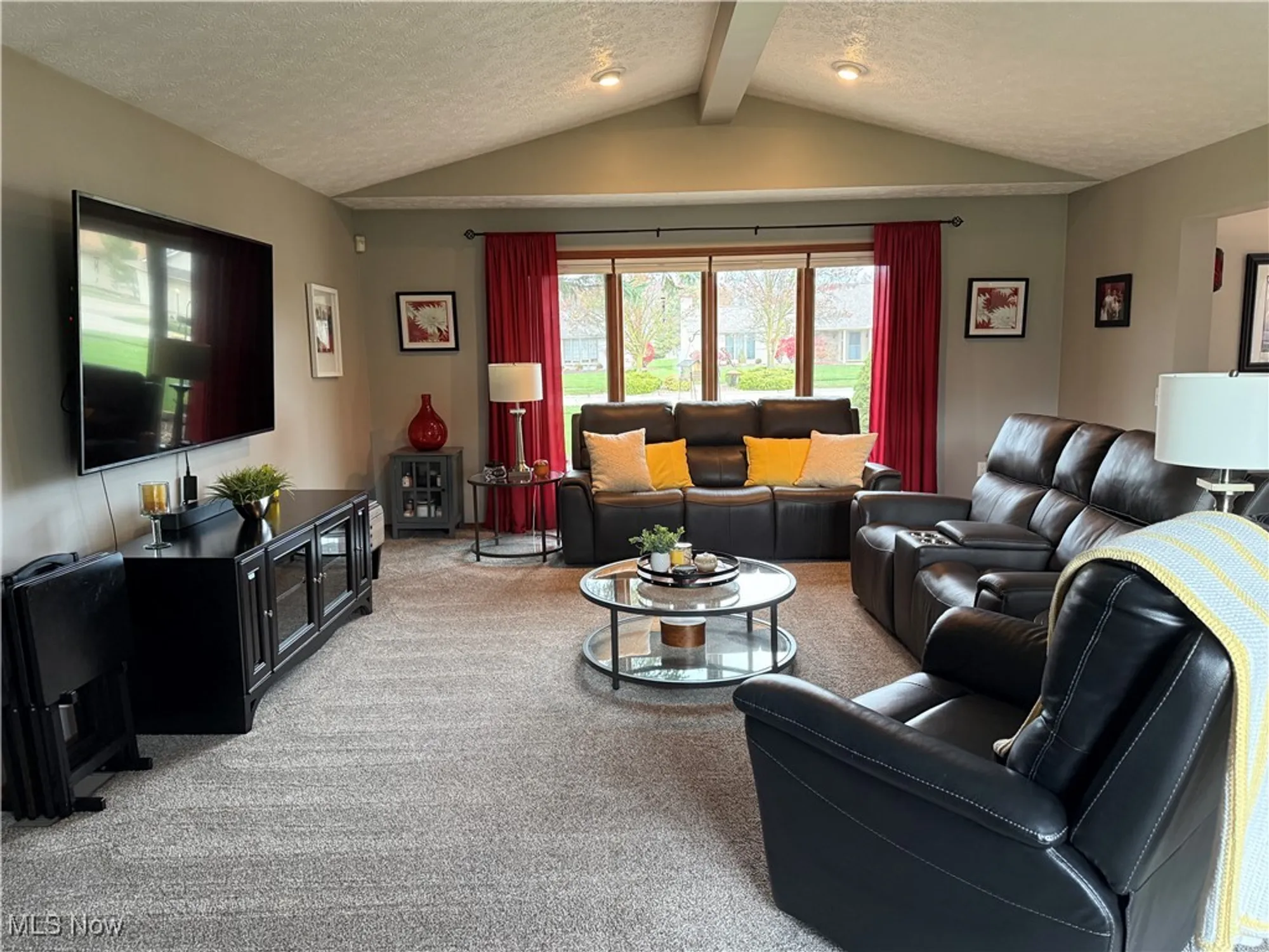Property Slideshow image 15 of 37 | 32913 woodstone cir, North Ridgeville, OH, 44039