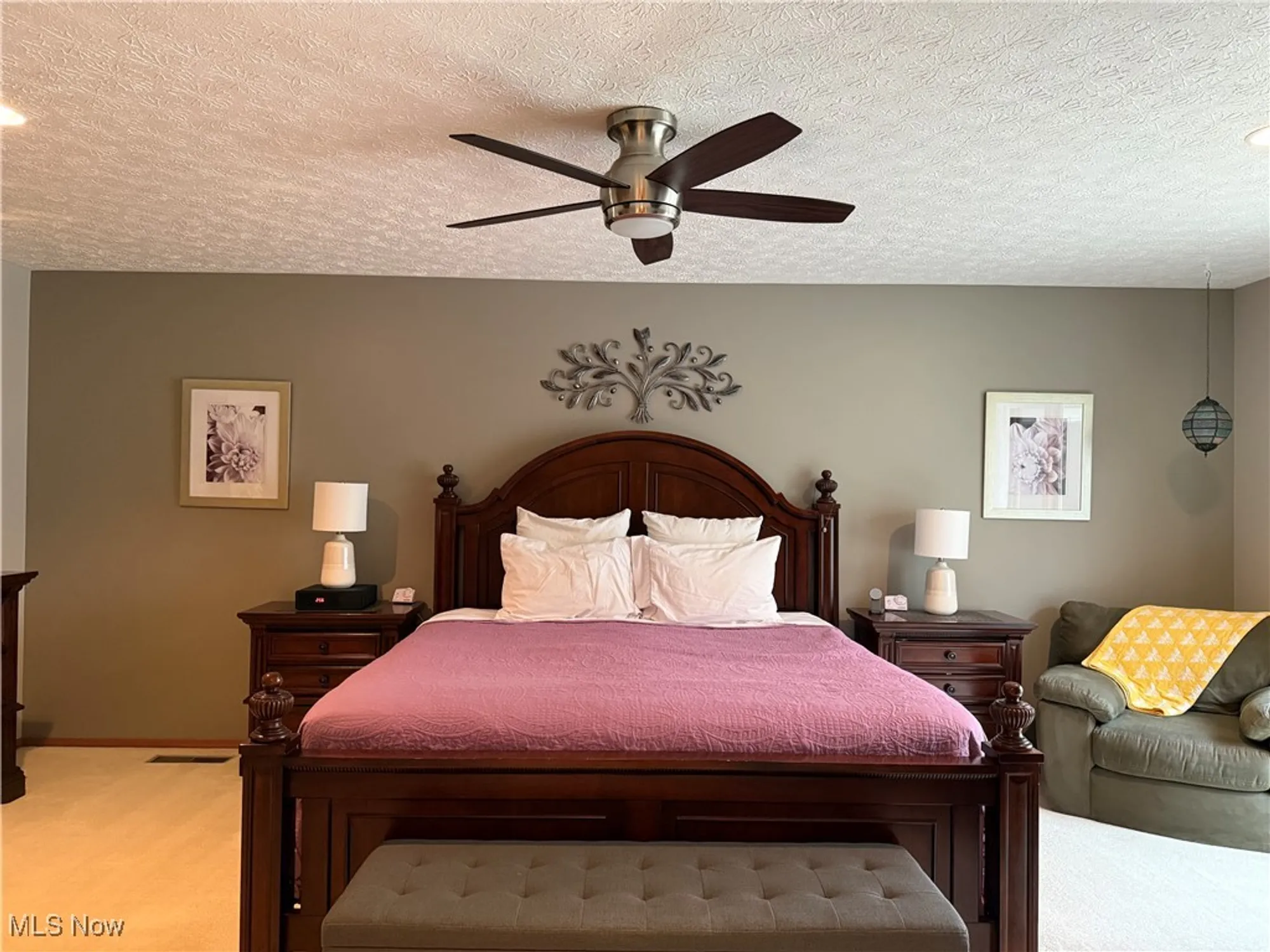 Property Slideshow image 17 of 37 | 32913 woodstone cir, North Ridgeville, OH, 44039