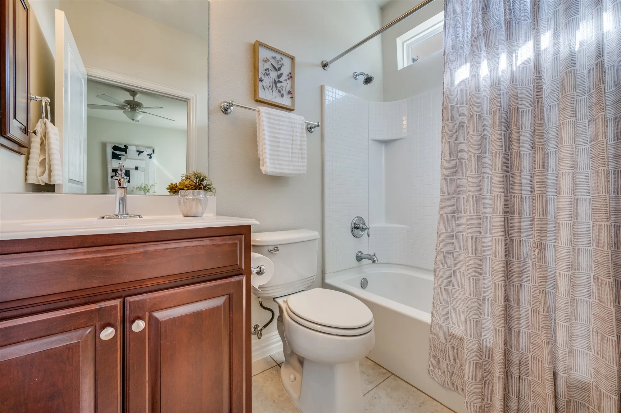 Property Slideshow image 15 of 30 | 1175 harbor springs dr, Frisco, TX, 75036