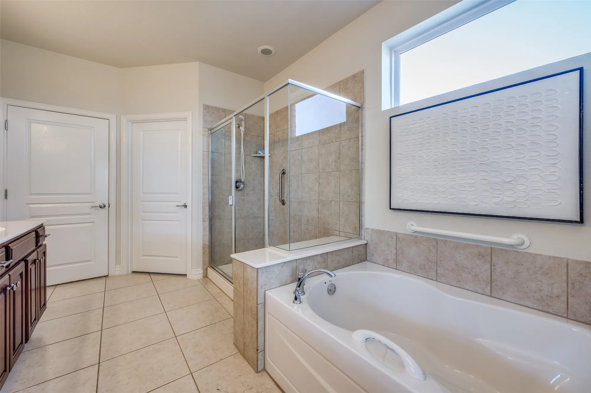 Property Slideshow image 21 of 30 | 1175 harbor springs dr, Frisco, TX, 75036