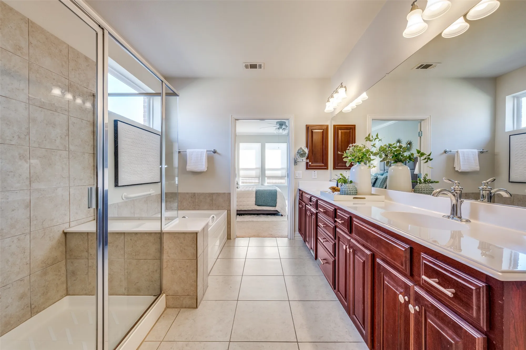 Property Slideshow image 22 of 30 | 1175 harbor springs dr, Frisco, TX, 75036