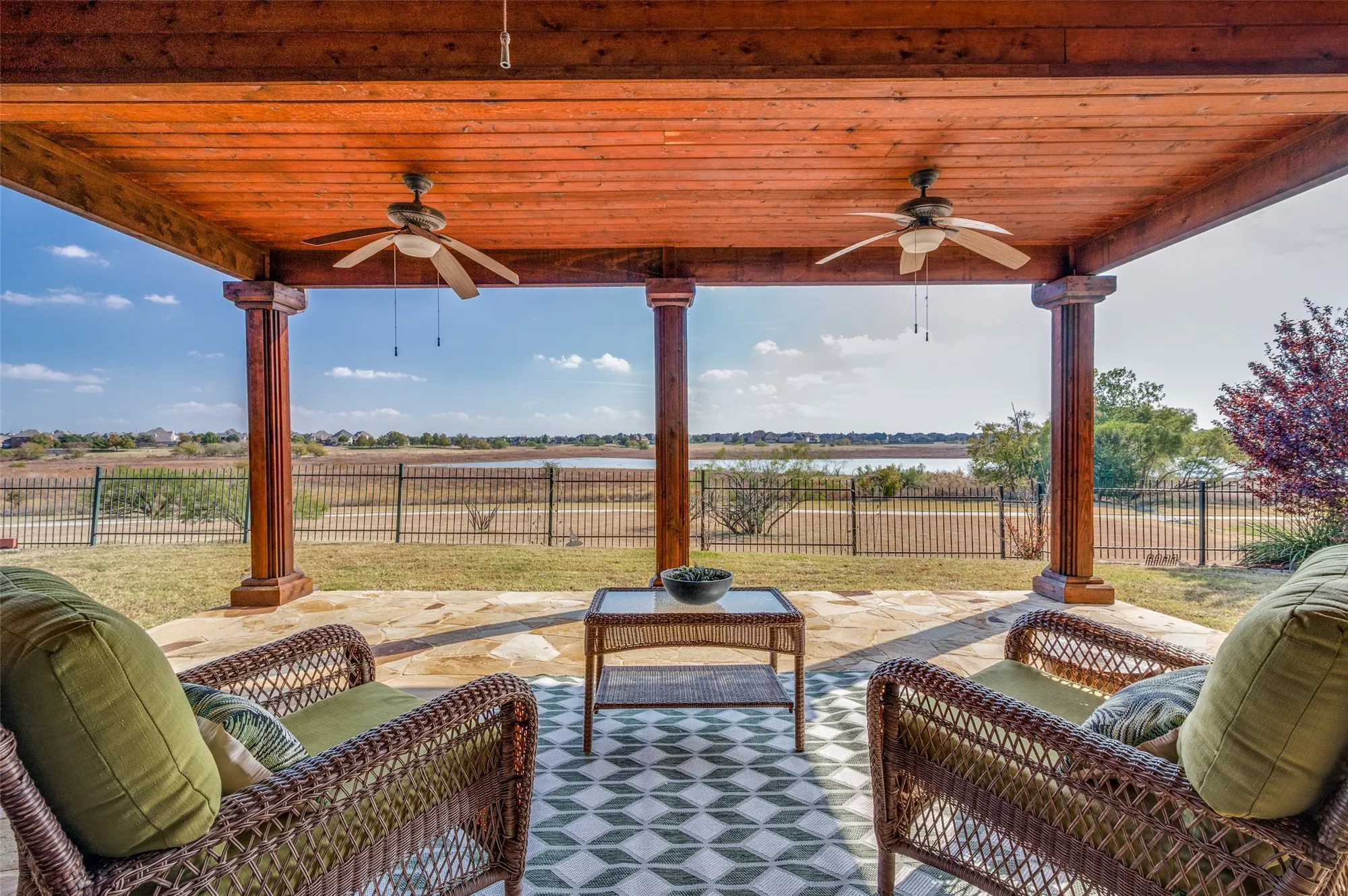 Property Slideshow image 23 of 30 | 1175 harbor springs dr, Frisco, TX, 75036