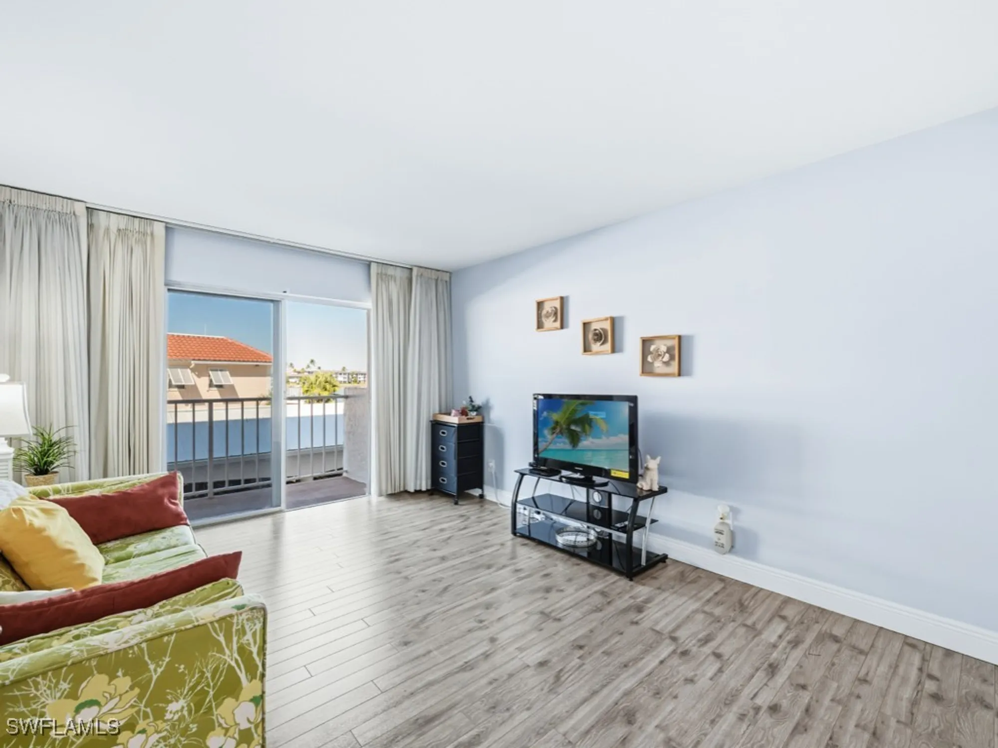 Property Slideshow image 26 of 26 | 3000 gulf shore blvd 202, Naples, FL, 34103