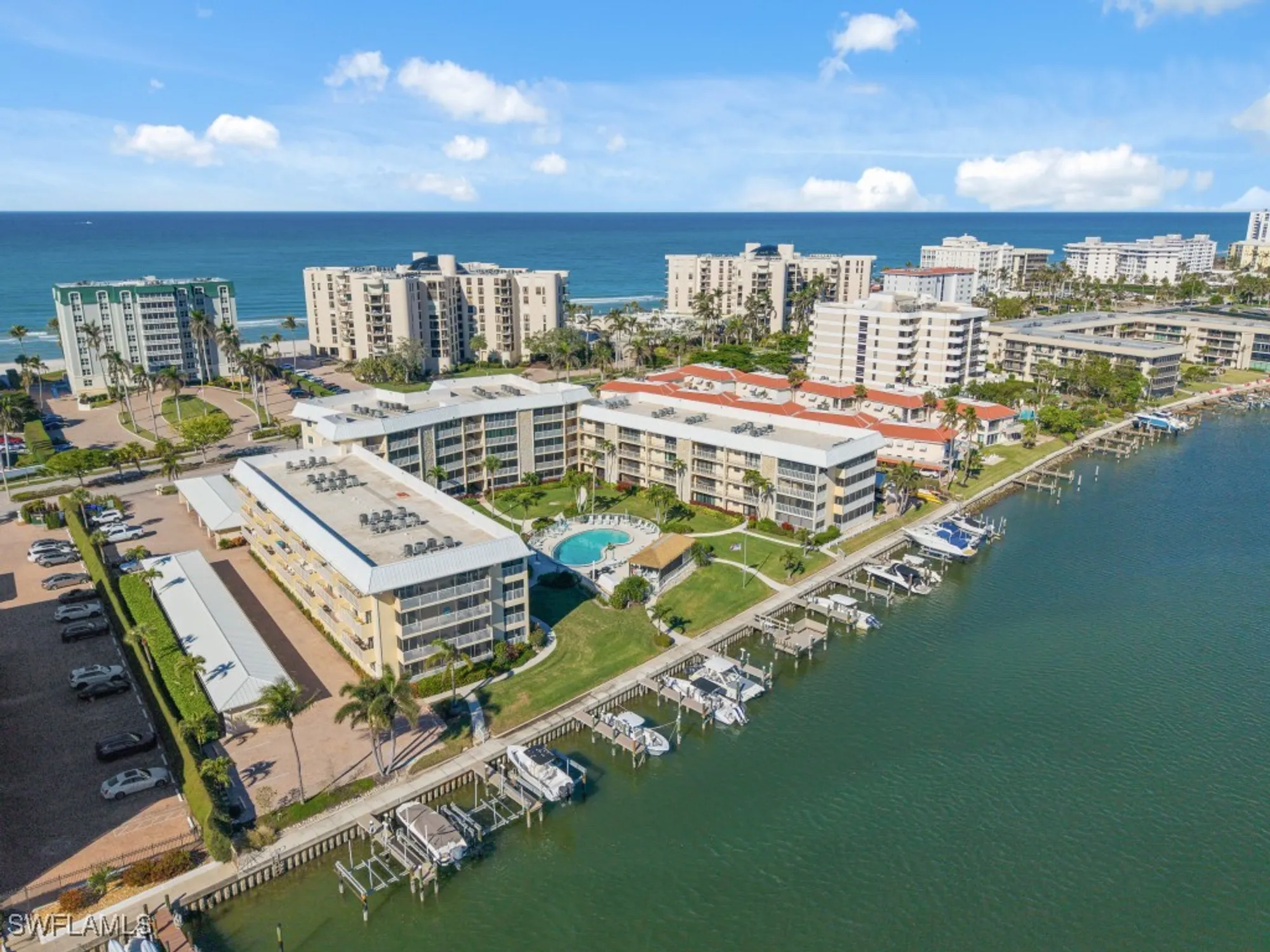 Property Slideshow image 4 of 26 | 3000 gulf shore blvd 202, Naples, FL, 34103