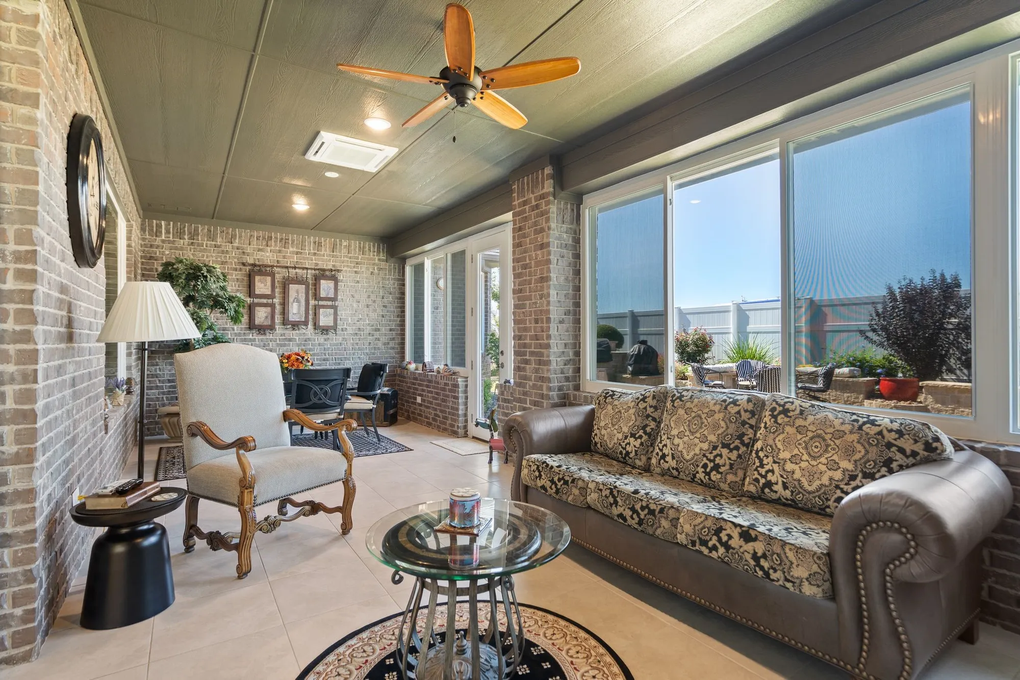 Property Slideshow image 17 of 32 | 9720 silver rock way, Denton, TX, 76207
