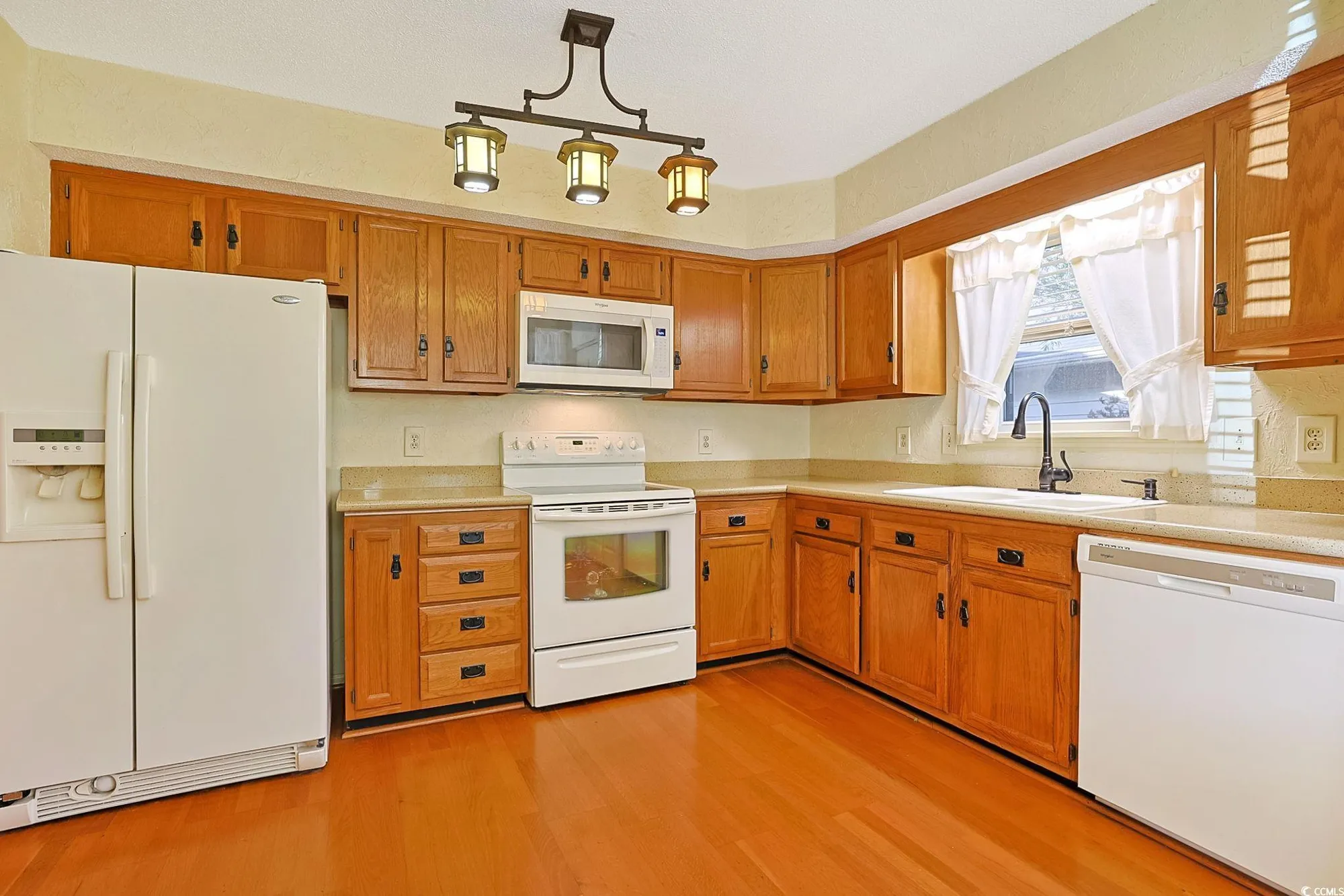 Property Slideshow image 9 of 36 | 123 hickory dr, Conway, SC, 29526