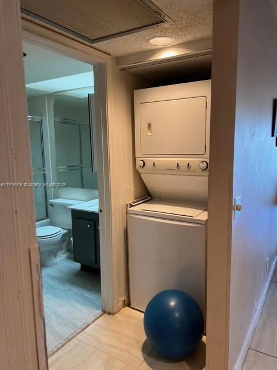 Property Slideshow image 31 of 38 | 13001 sw 11th ct apt 303a, Pembroke Pines, FL, 33027