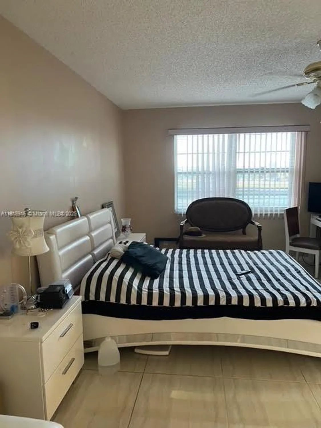 Property Slideshow image 4 of 38 | 13001 sw 11th ct apt 303a, Pembroke Pines, FL, 33027