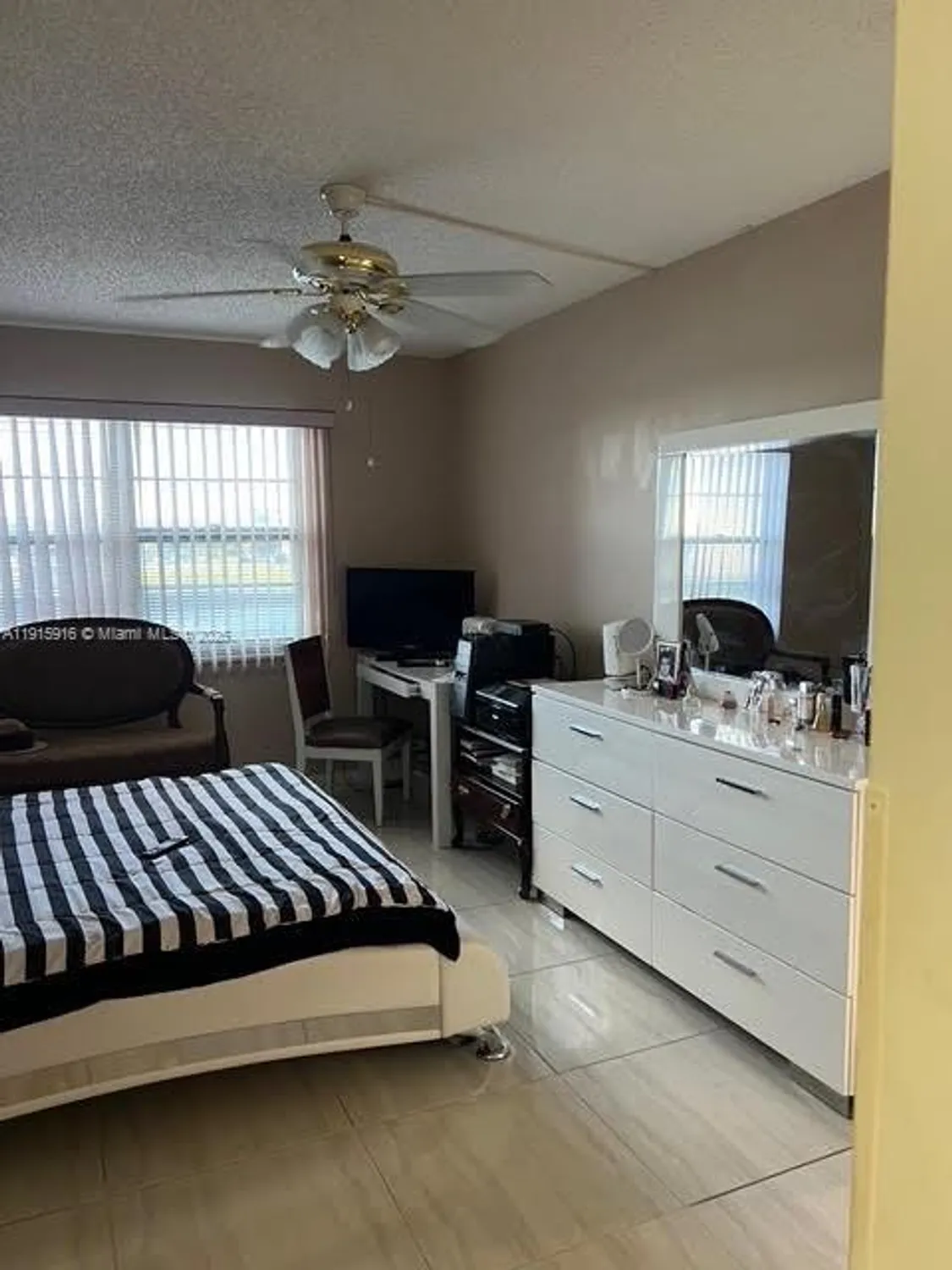 Property Slideshow image 5 of 38 | 13001 sw 11th ct apt 303a, Pembroke Pines, FL, 33027
