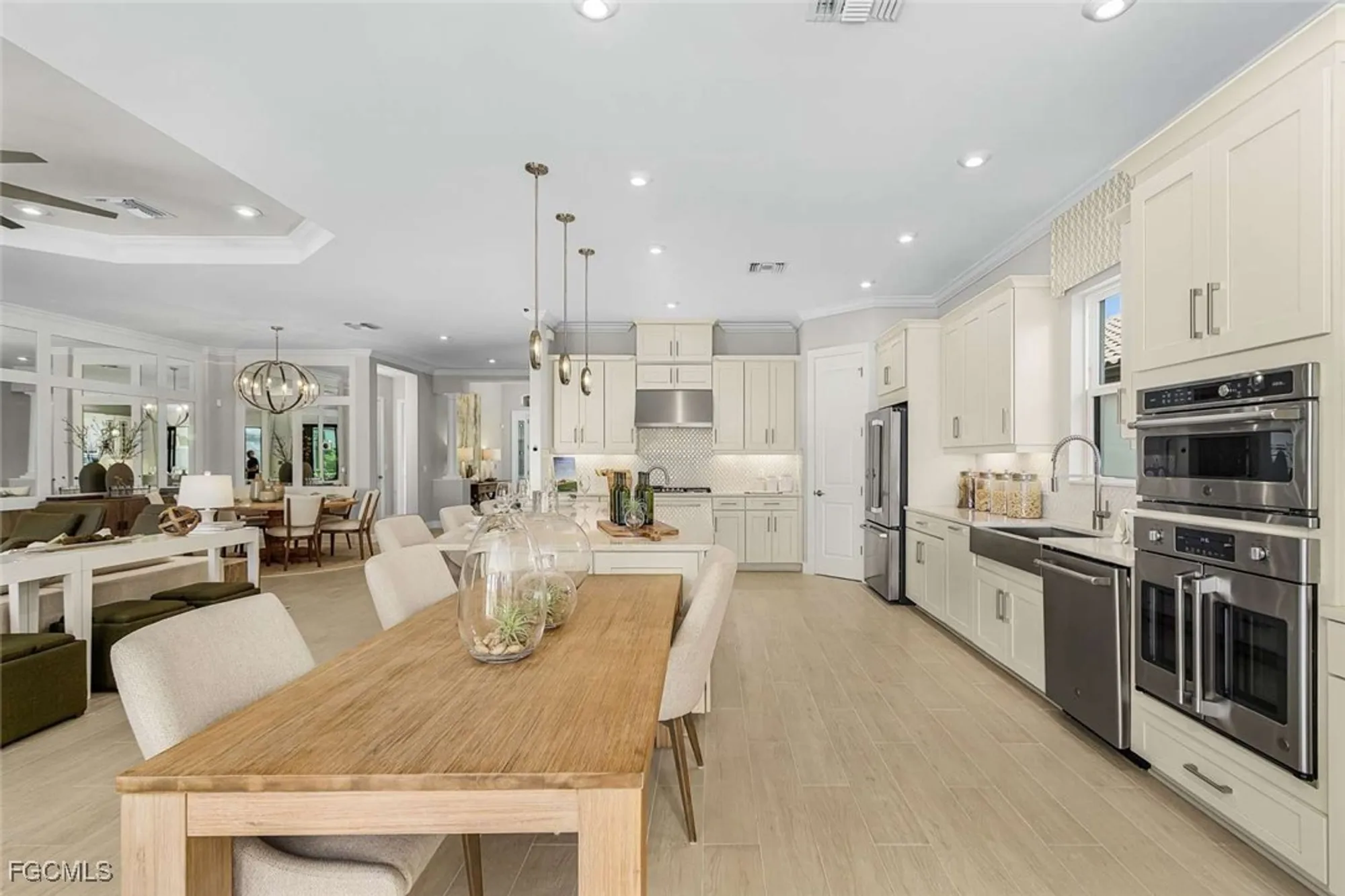 Property Slideshow image 16 of 36 | 11591 venetian lagoon dr, Fort Myers, FL, 33913