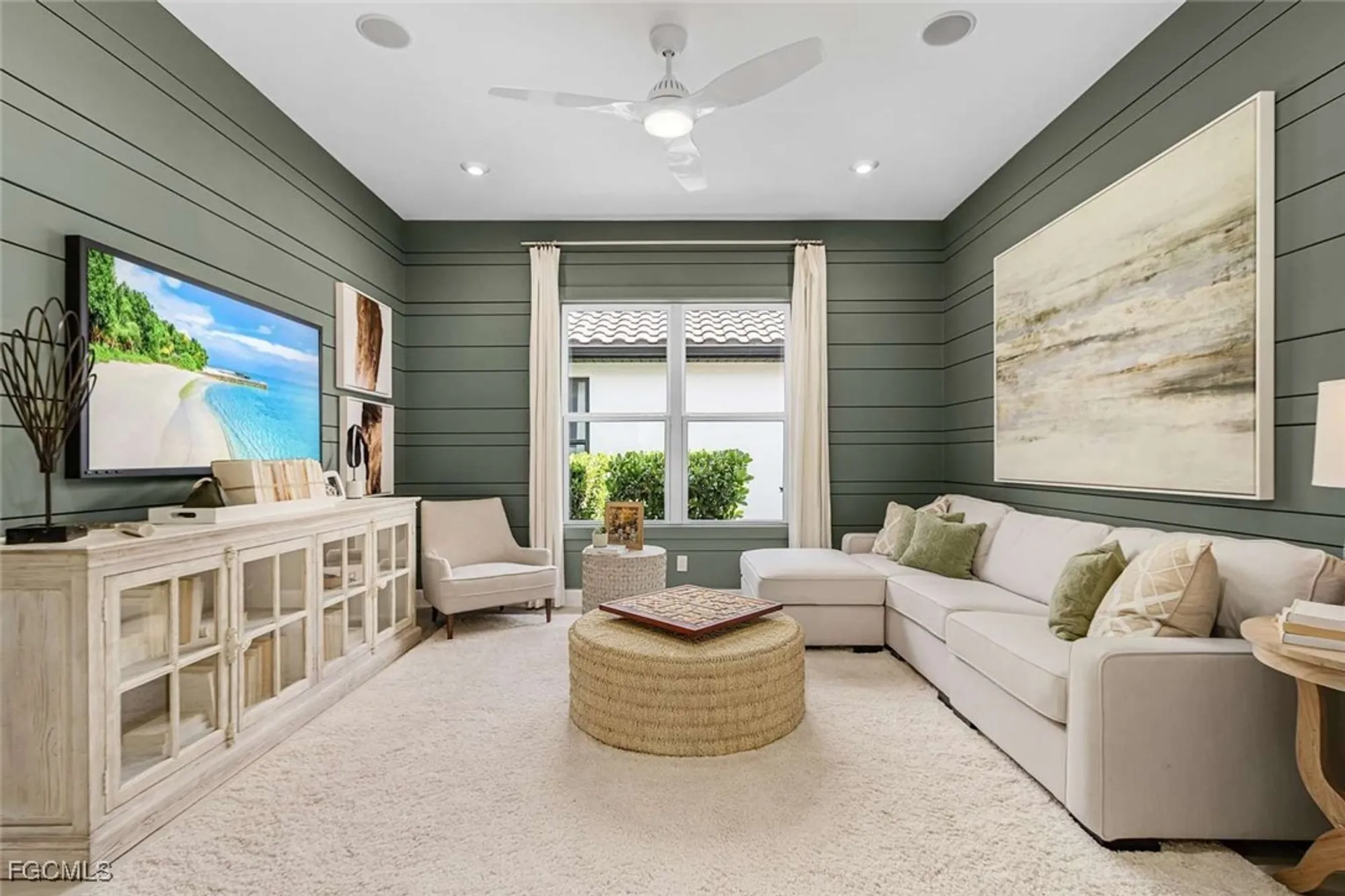 Property Slideshow image 18 of 36 | 11591 venetian lagoon dr, Fort Myers, FL, 33913