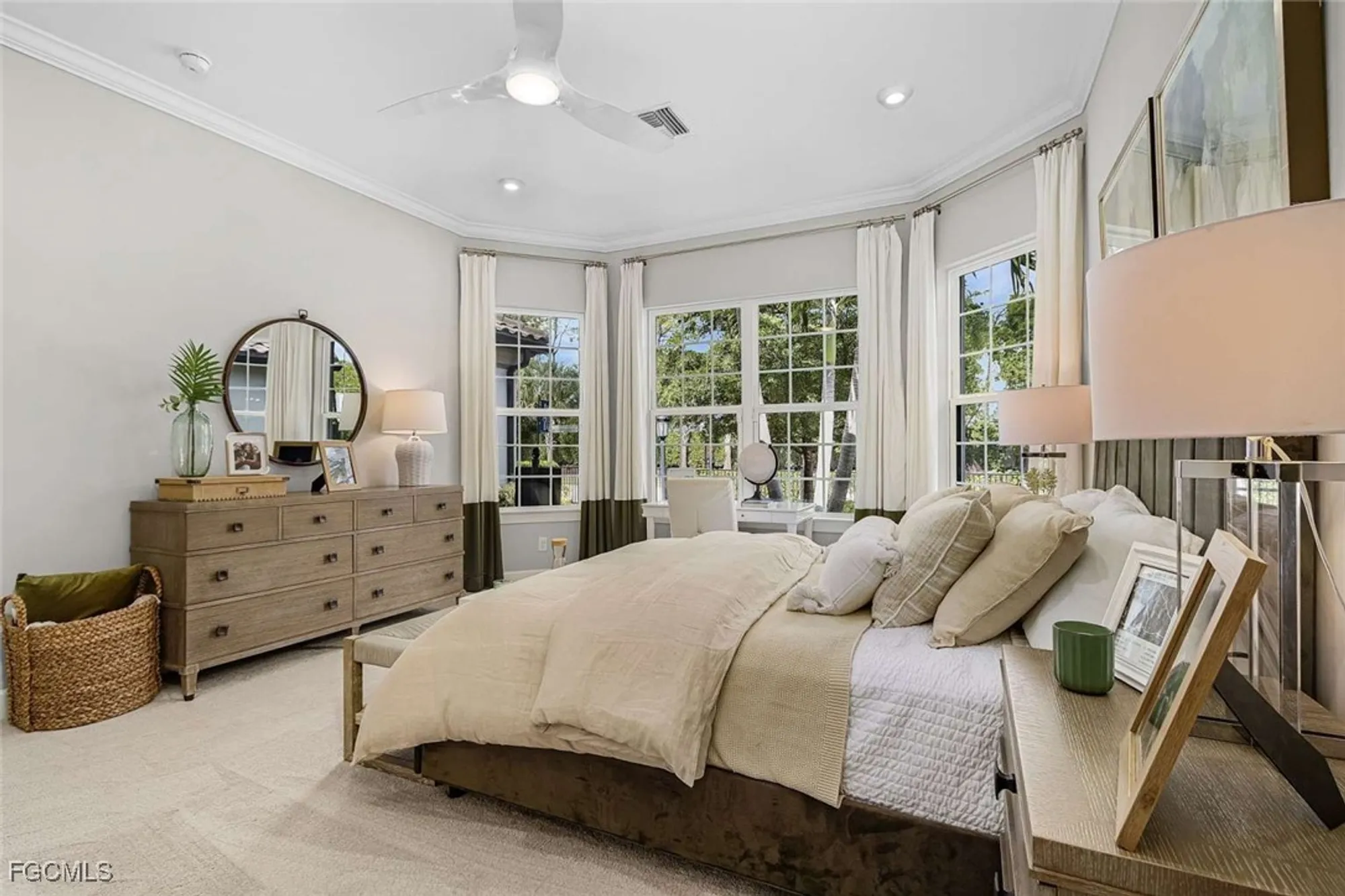 Property Slideshow image 19 of 36 | 11591 venetian lagoon dr, Fort Myers, FL, 33913