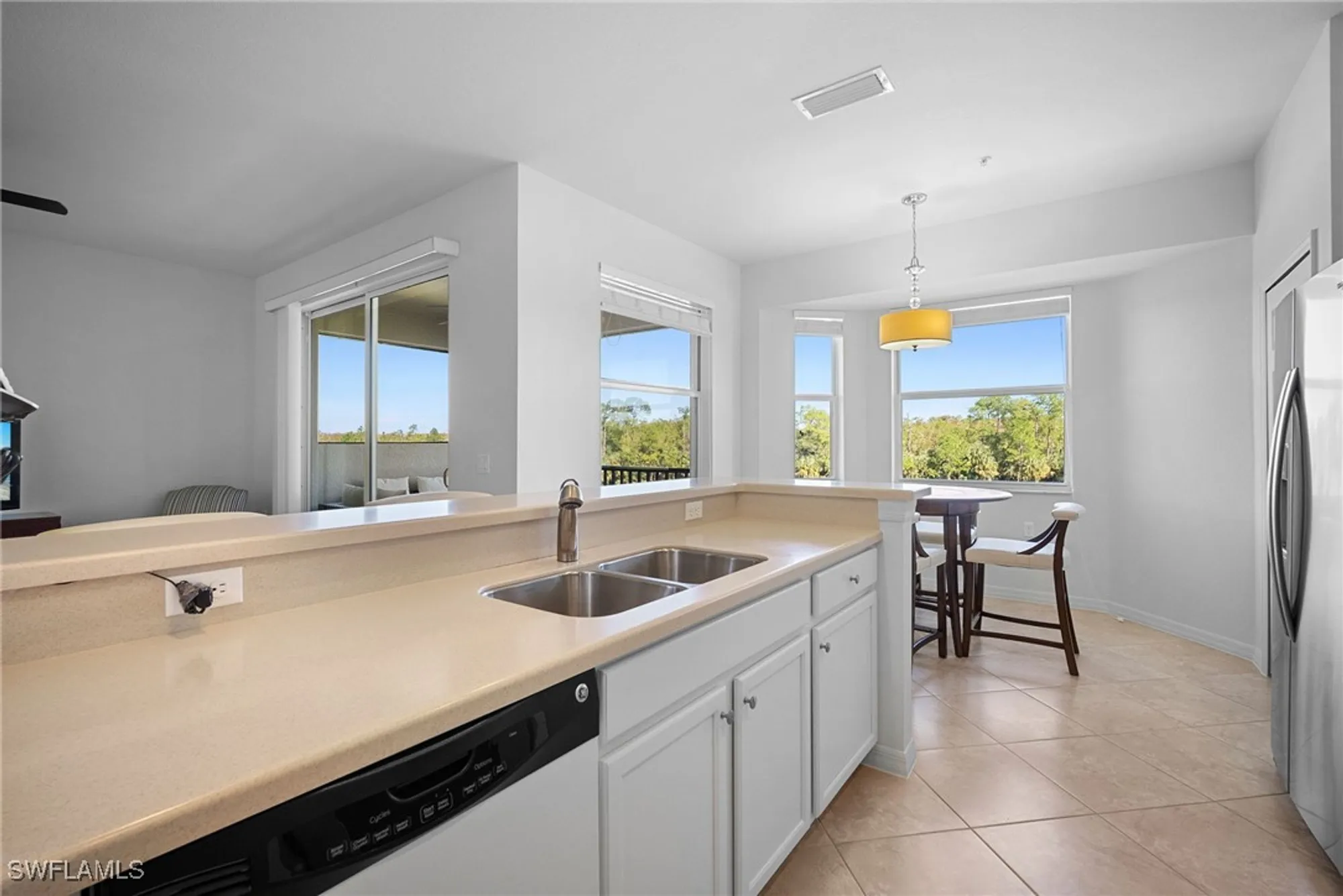 Property Slideshow image 16 of 56 | 10333 heritage bay blvd 1741, Naples, FL, 34120