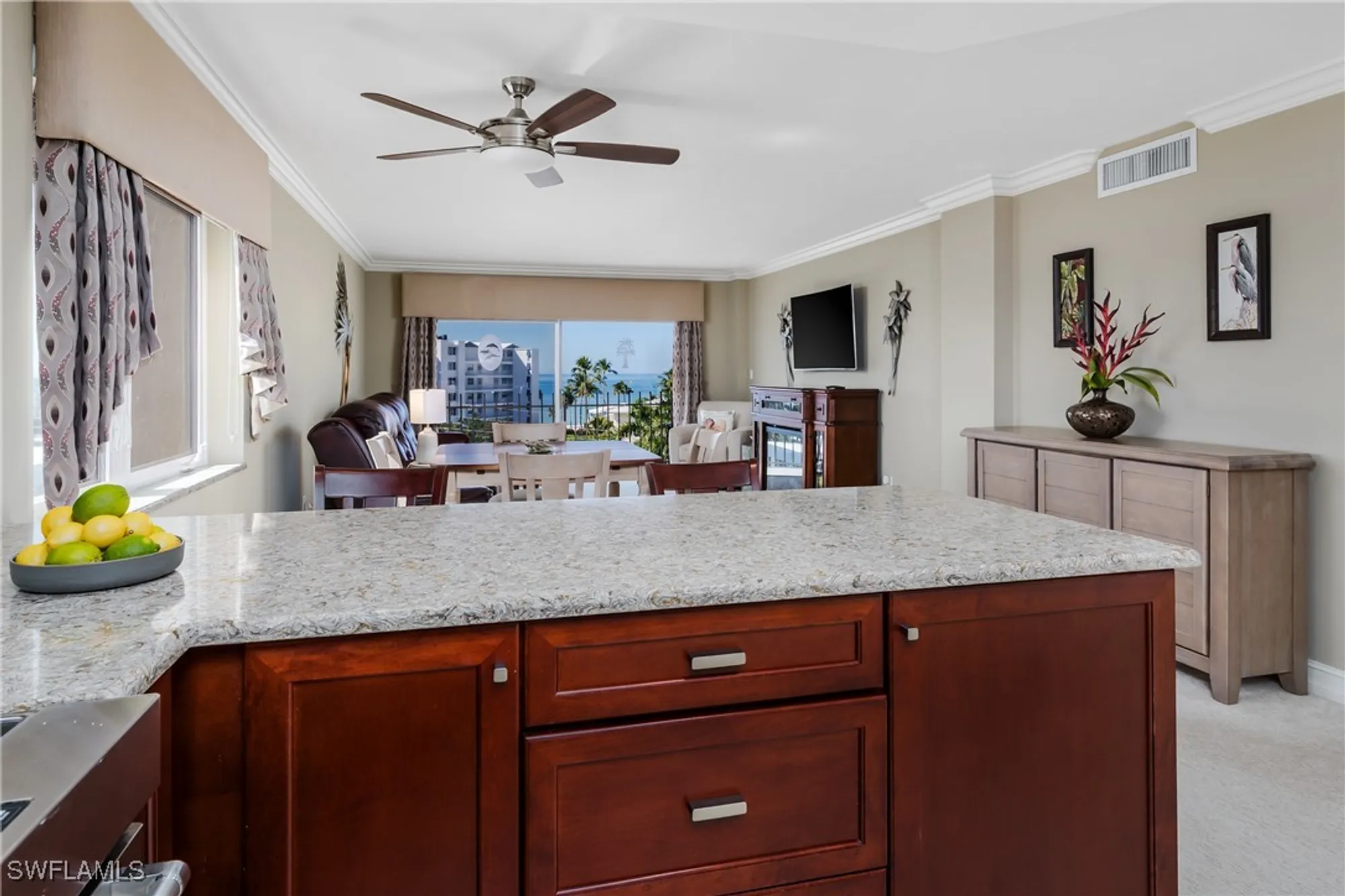 Property Slideshow image 12 of 50 | 2150 gulf shore blvd 609, Naples, FL, 34102