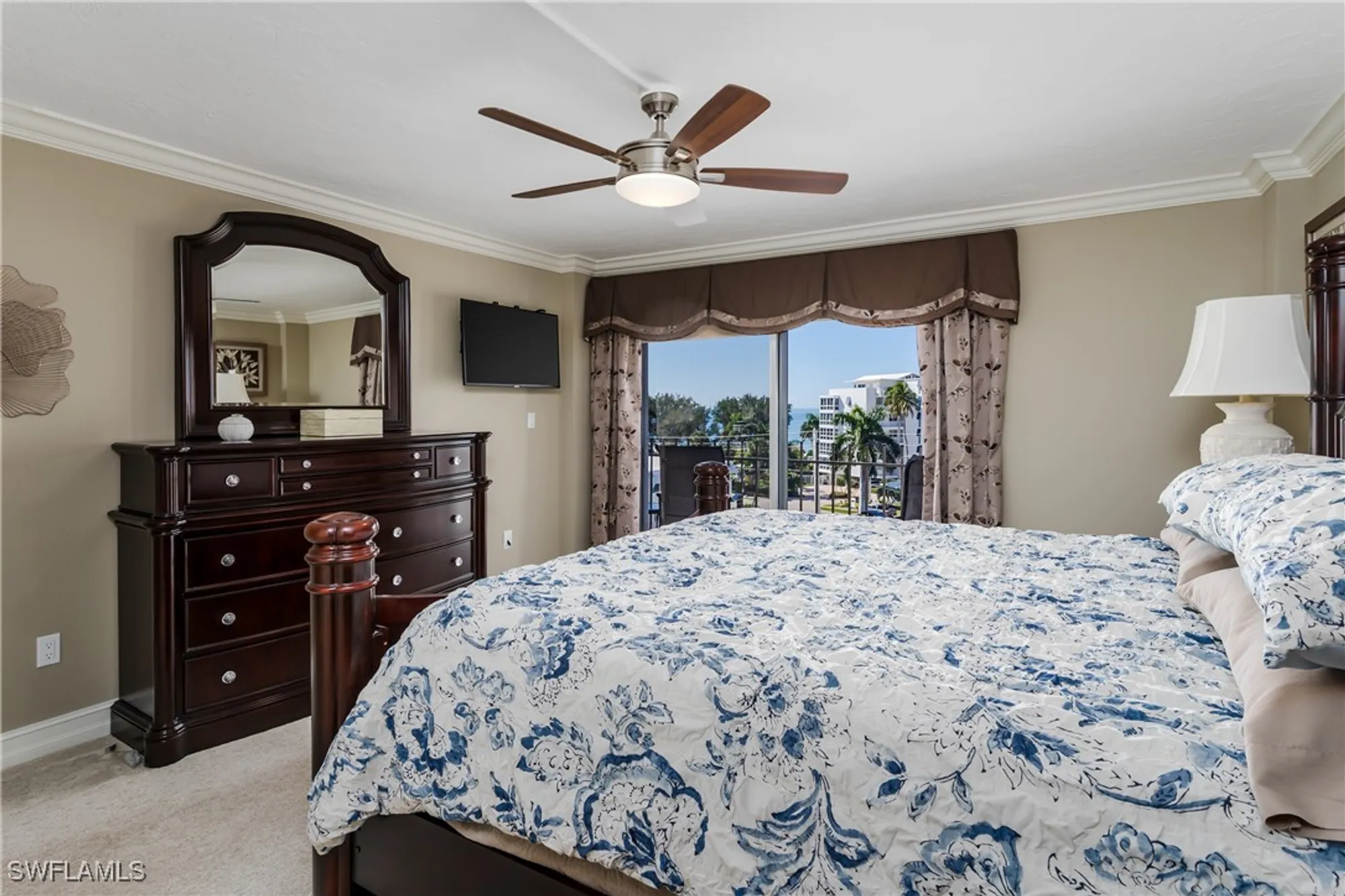 Property Slideshow image 25 of 50 | 2150 gulf shore blvd 609, Naples, FL, 34102