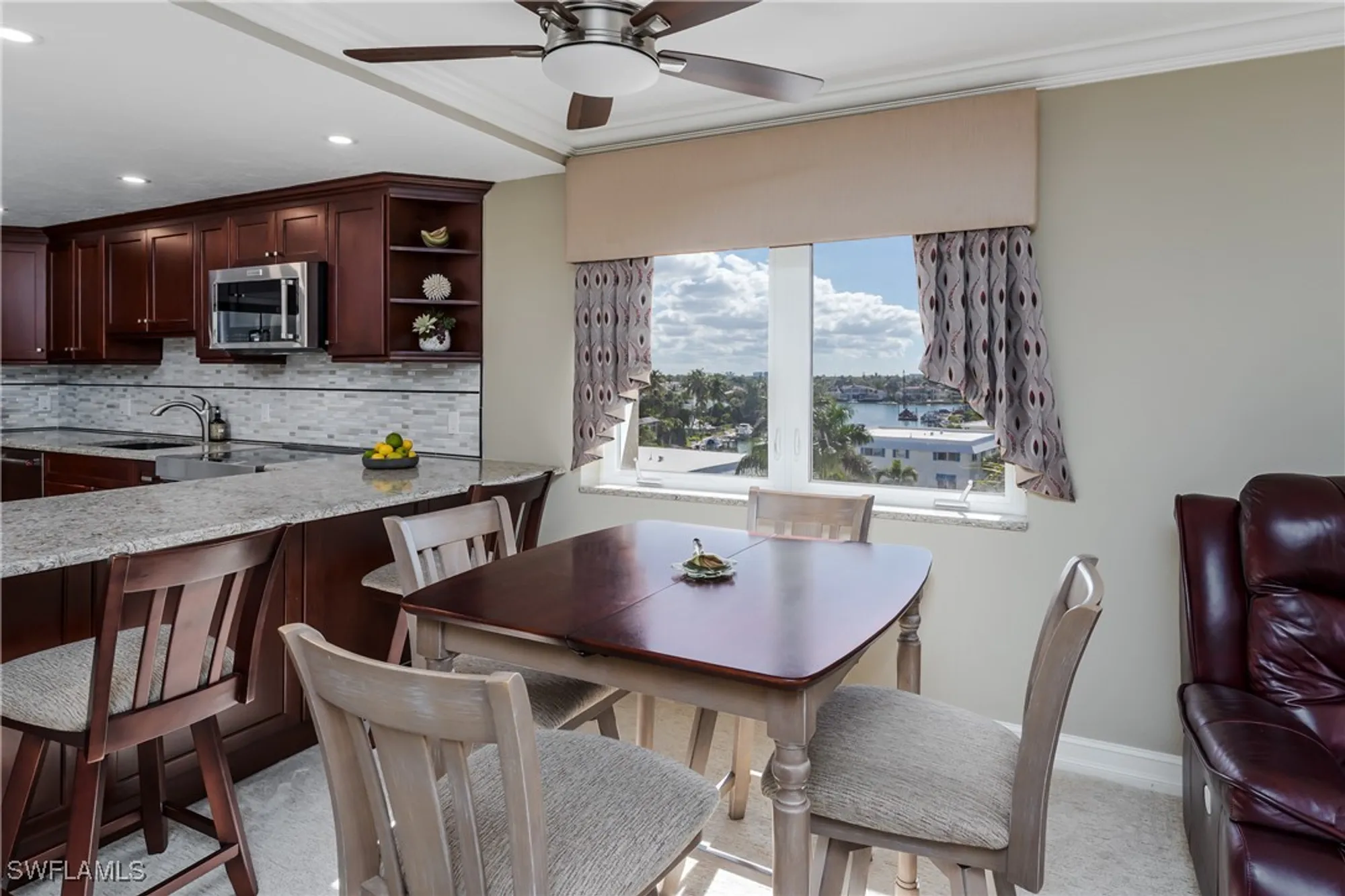 Property Slideshow image 21 of 50 | 2150 gulf shore blvd 609, Naples, FL, 34102