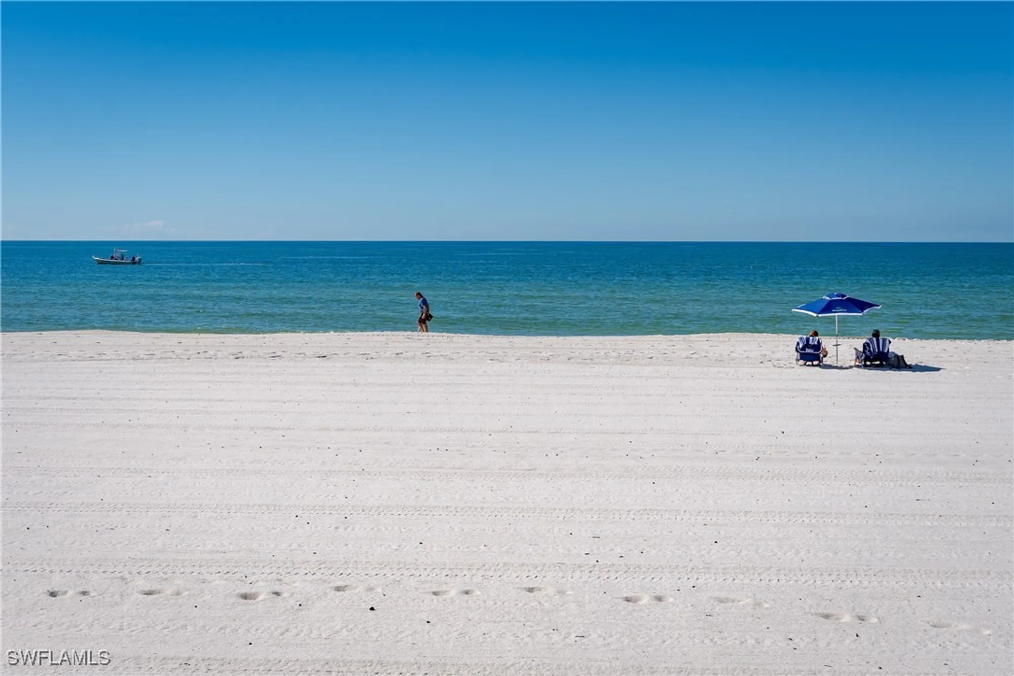 Property Slideshow image 37 of 50 | 2150 gulf shore blvd 609, Naples, FL, 34102