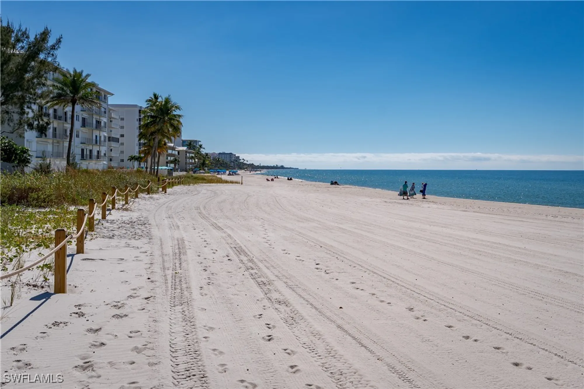 Property Slideshow image 39 of 50 | 2150 gulf shore blvd 609, Naples, FL, 34102