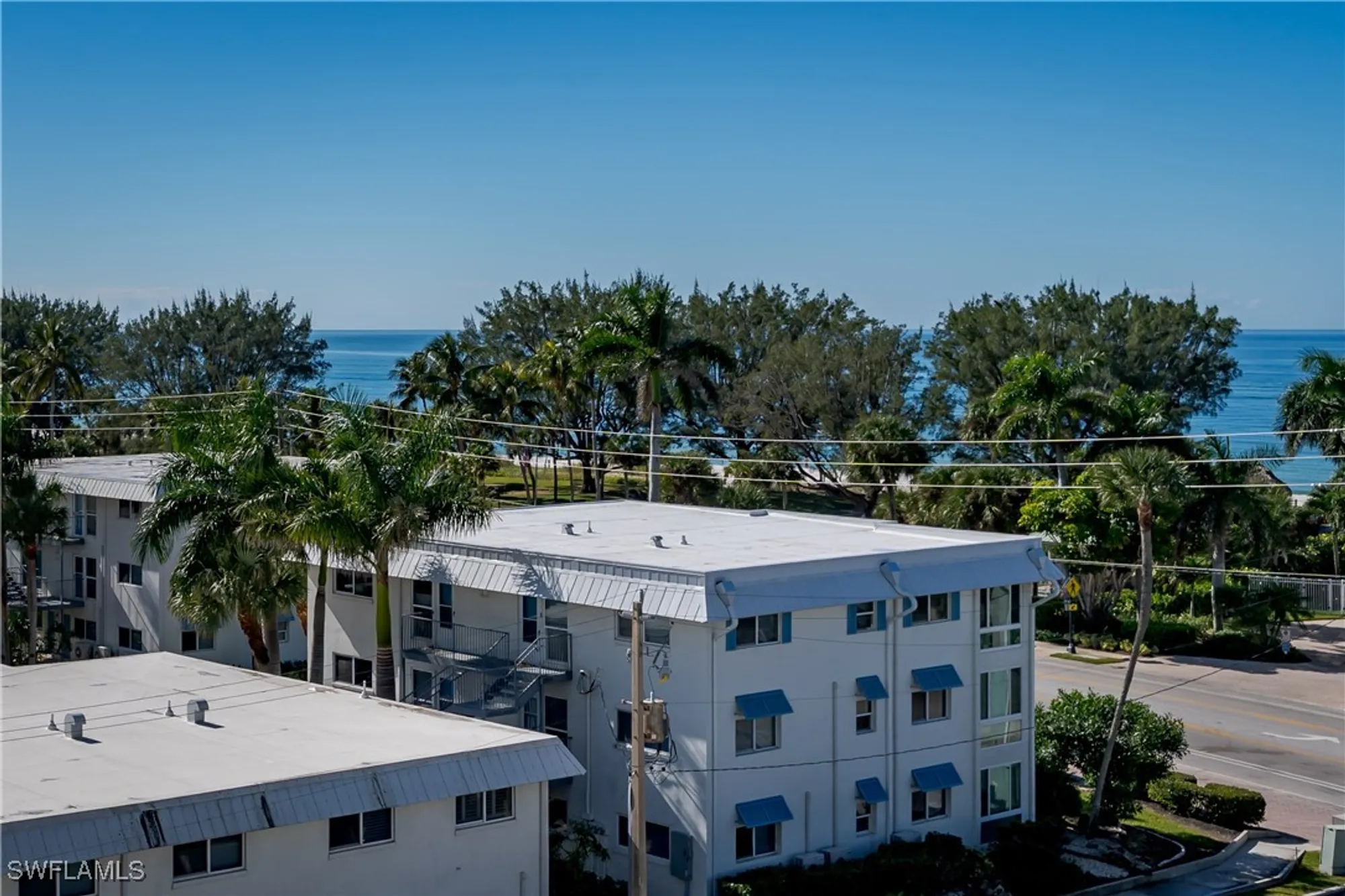Property Slideshow image 46 of 50 | 2150 gulf shore blvd 609, Naples, FL, 34102