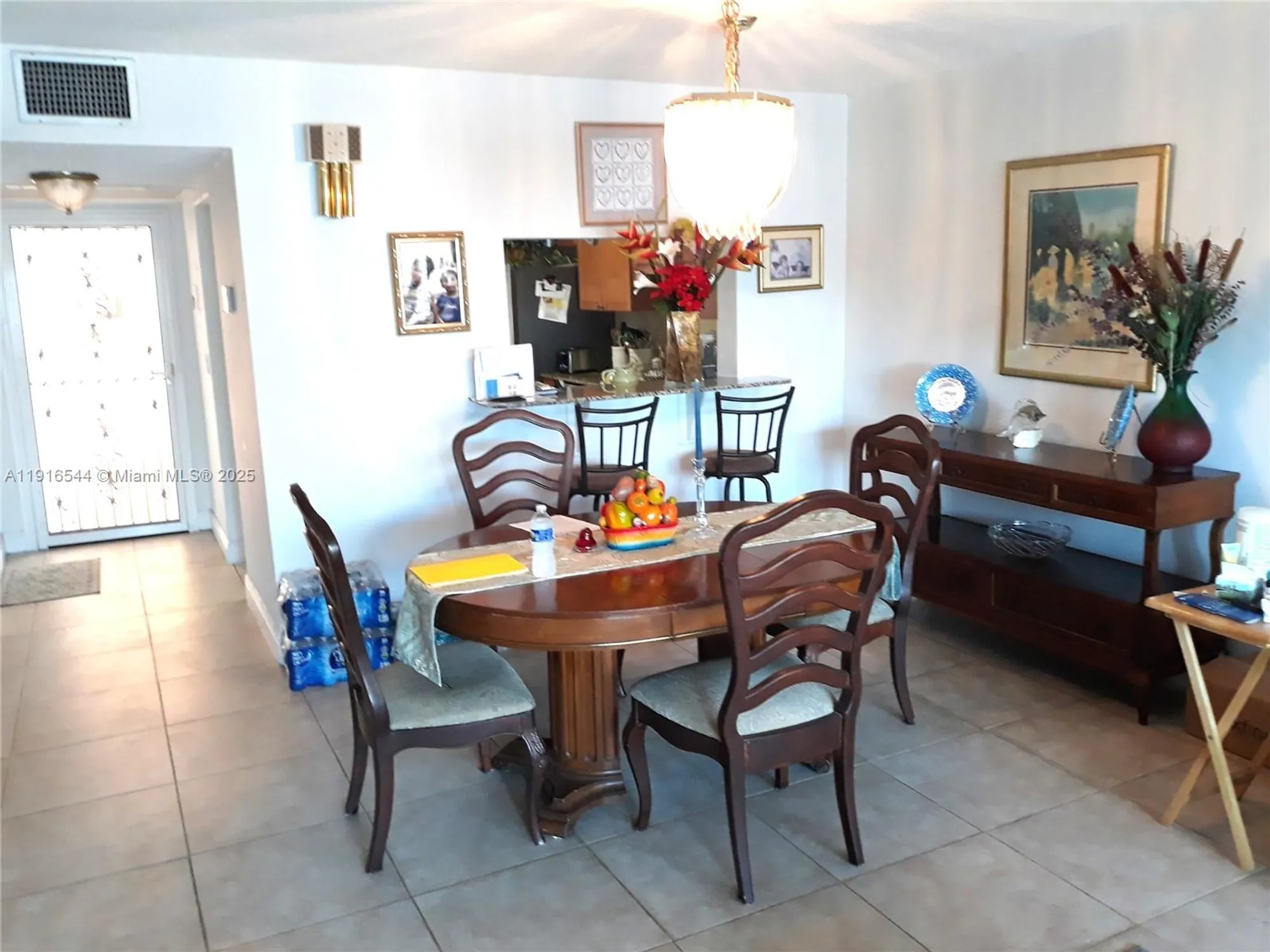 Property Slideshow image 6 of 19 | 215 se 3rd ave 407a, Hallandale Beach, FL, 33009